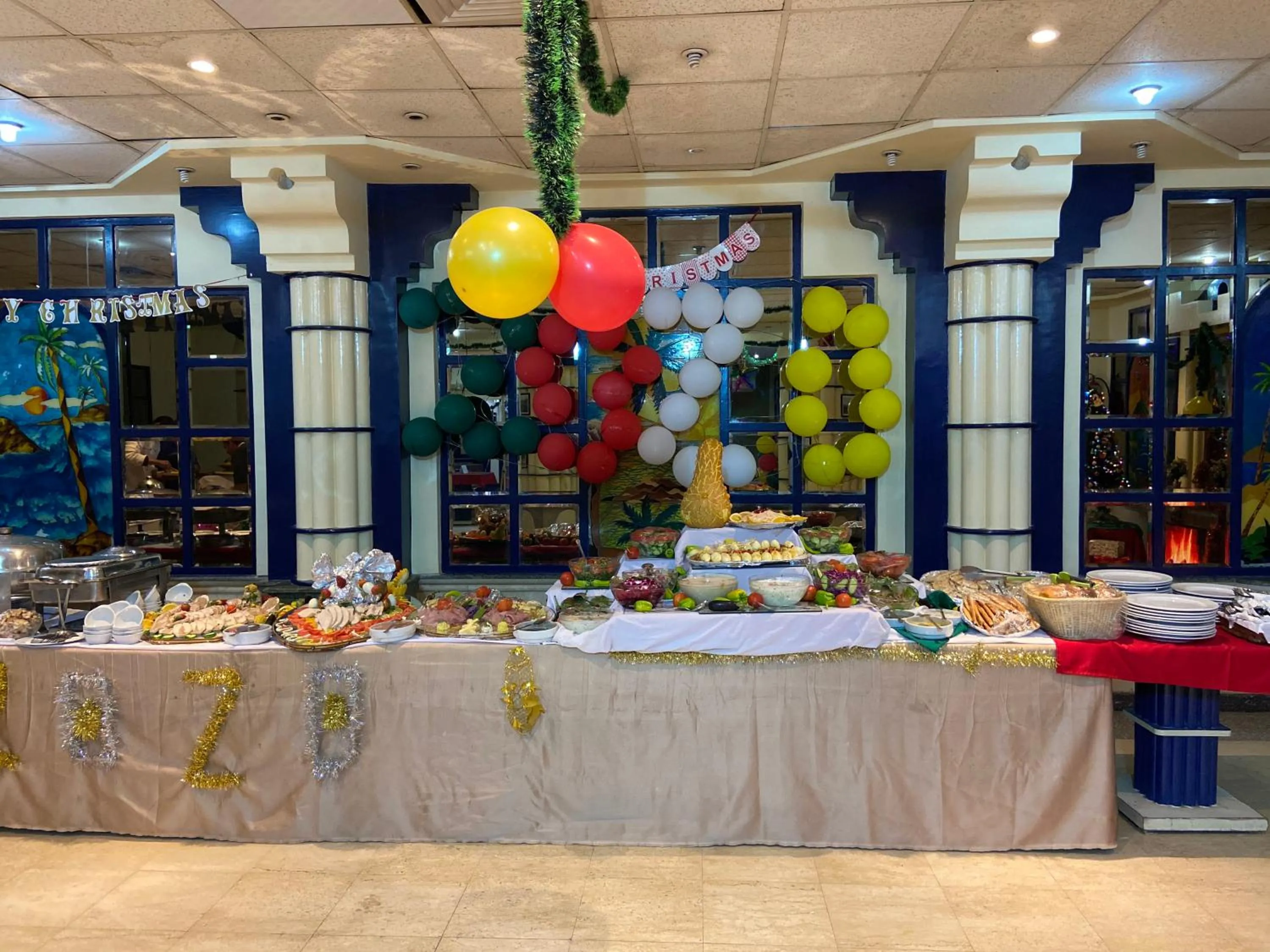 Food in Gaddis Hotel, Suites and Apartments