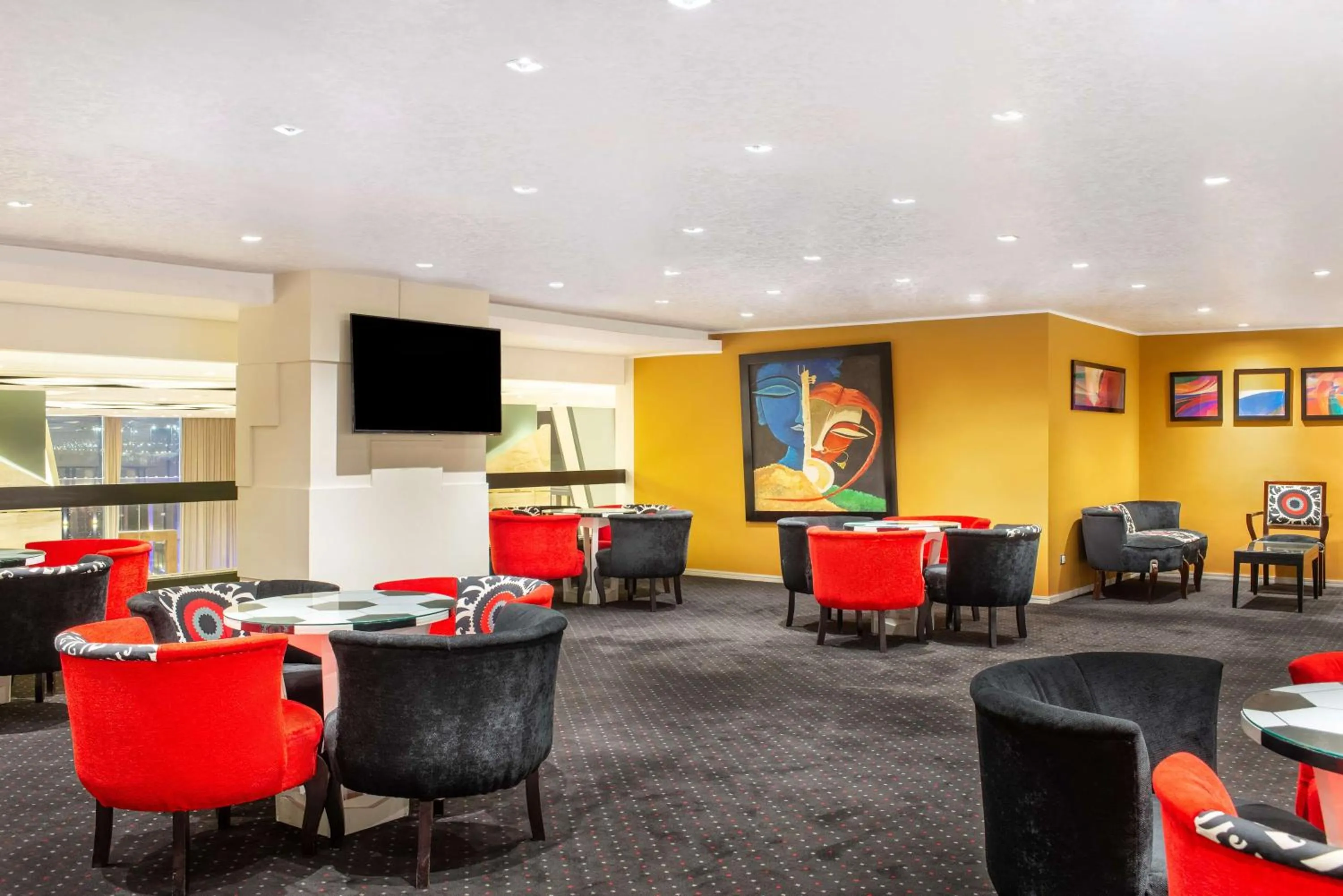 Restaurant/places to eat in Radisson Blu Hotel & Convention Center, Alexandria