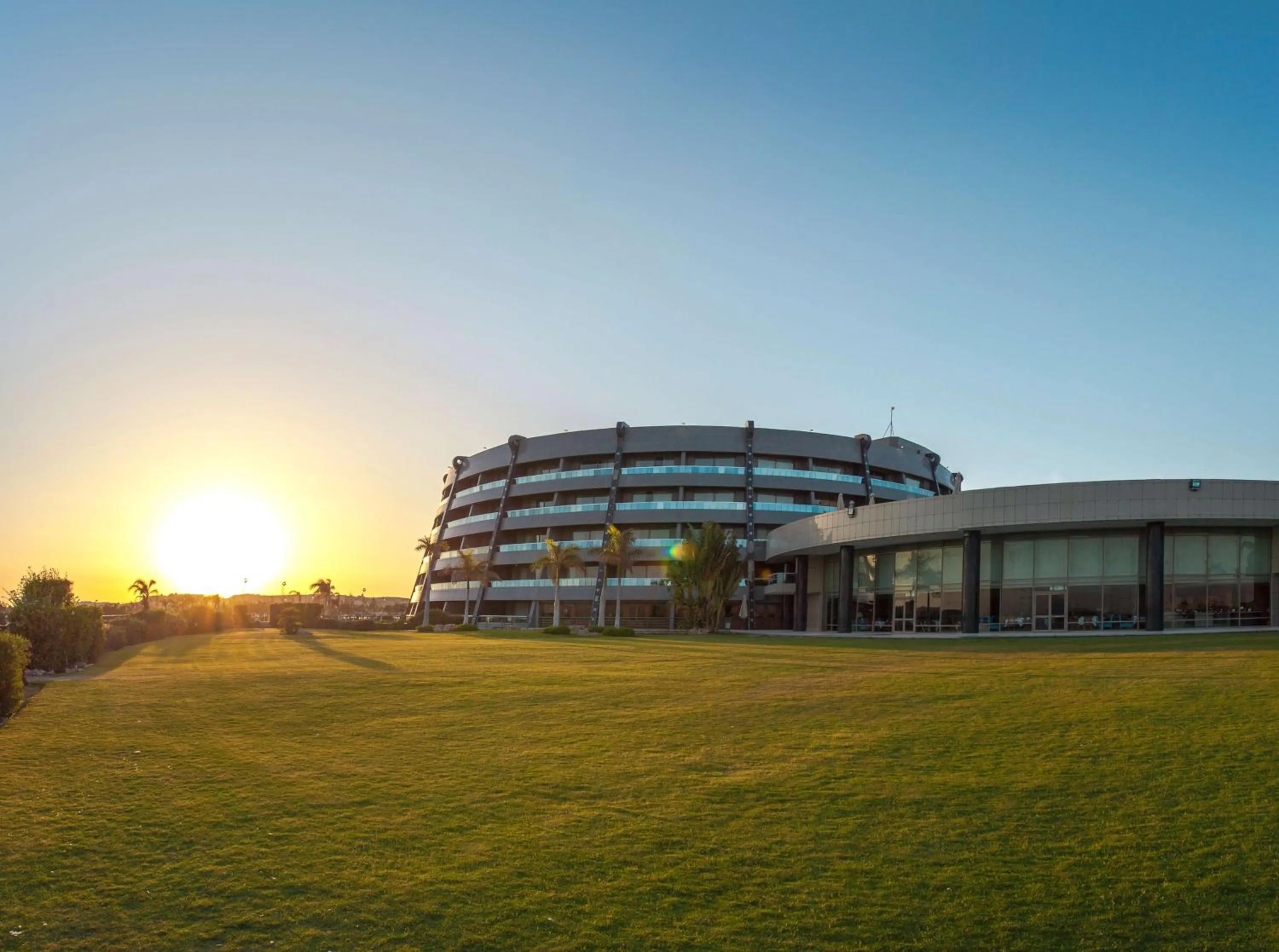 Property building in Radisson Blu Hotel & Convention Center, Alexandria