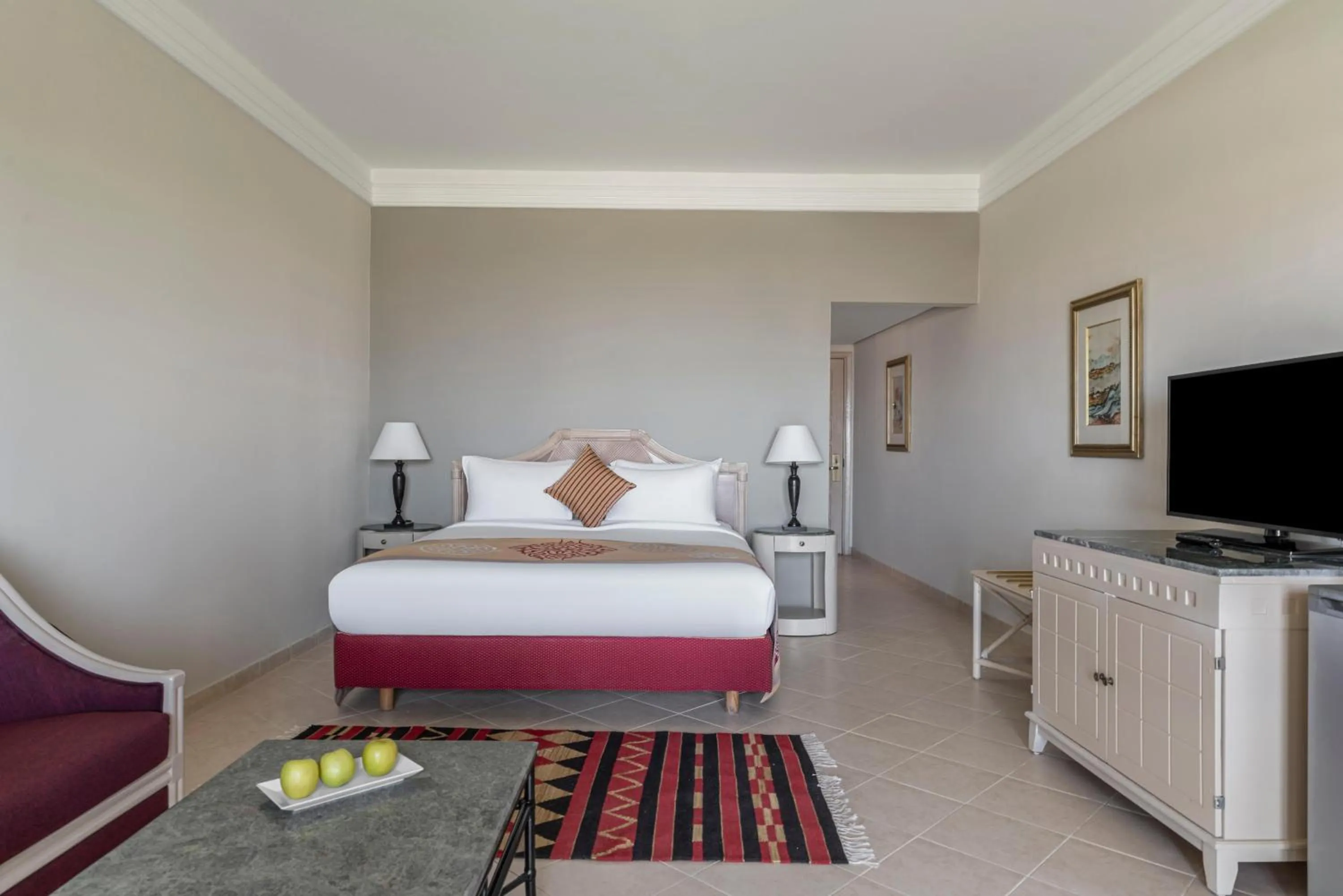 Photo of the whole room in The Bayview Taba Heights Resort