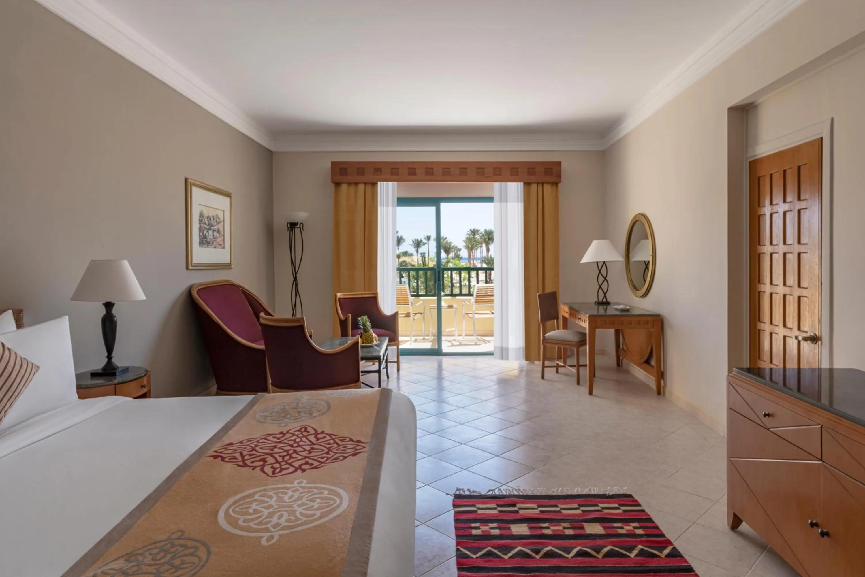 Photo of the whole room in The Bayview Taba Heights Resort