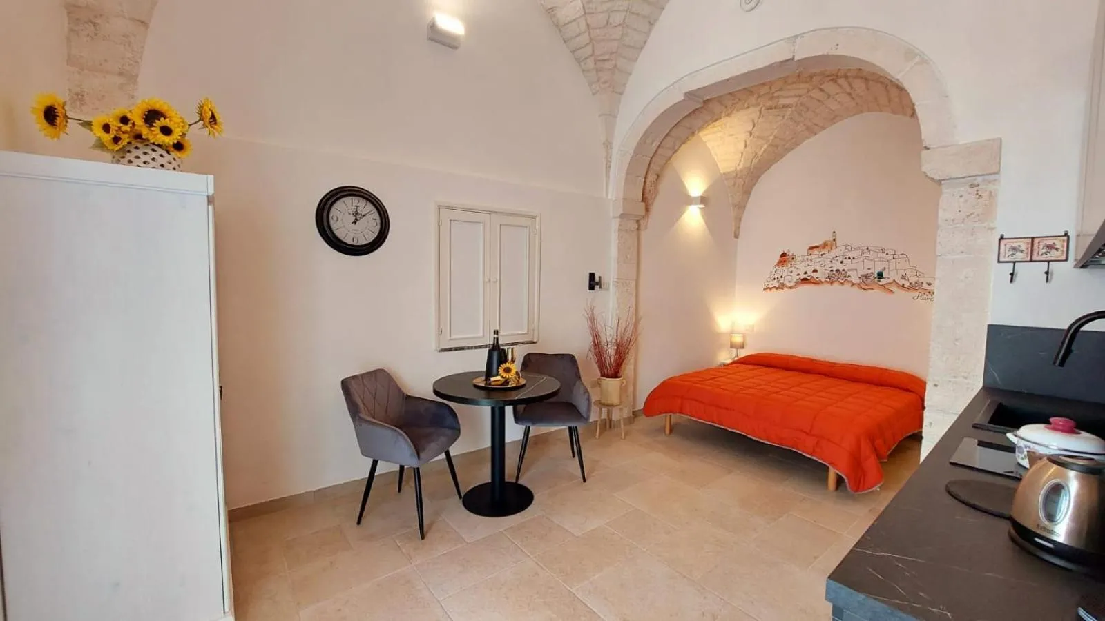 Photo of the whole room, Bed in Aurasia Al Borgo Antico