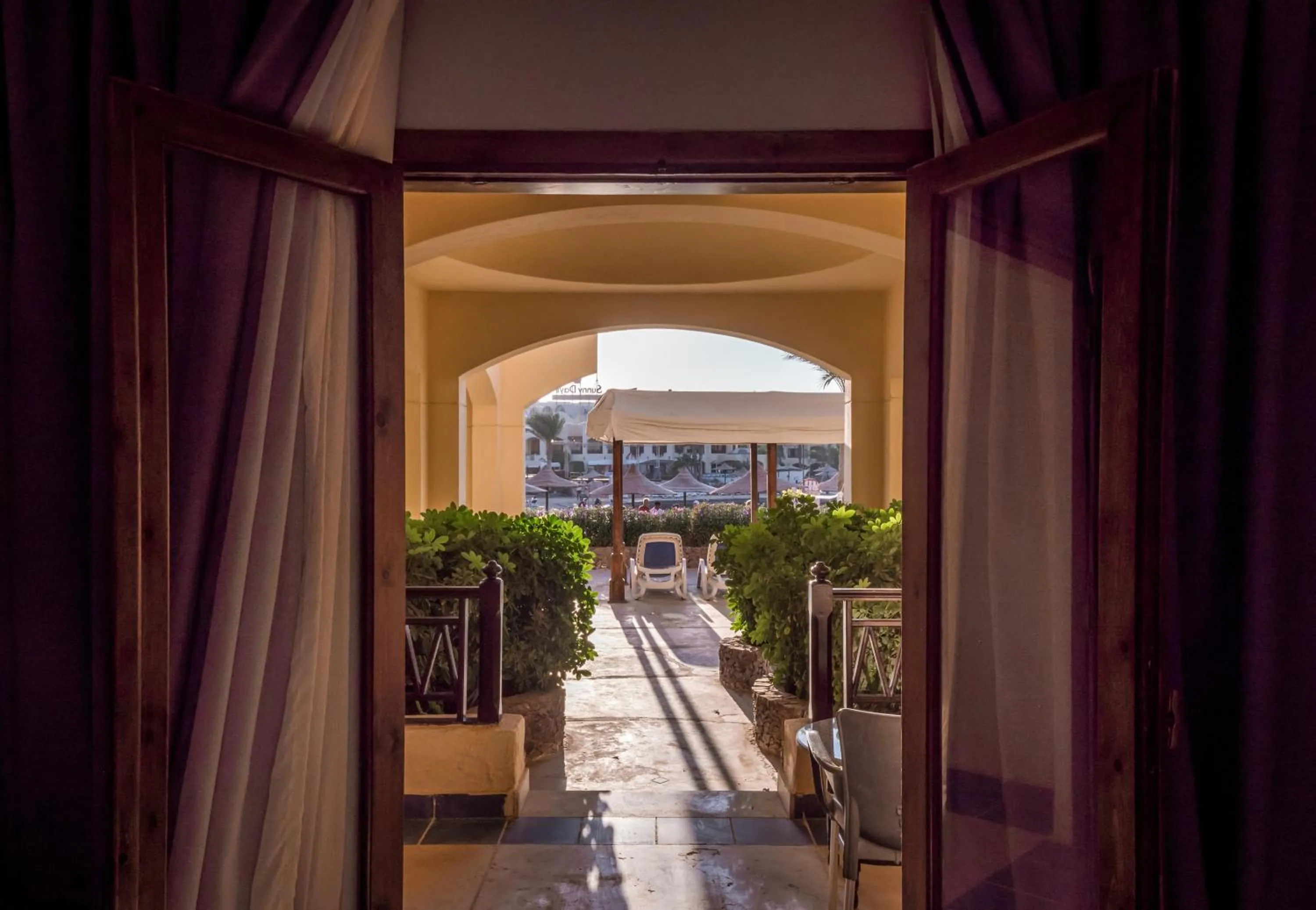 Garden in Sunny Days Palma De Mirette Resort & Spa