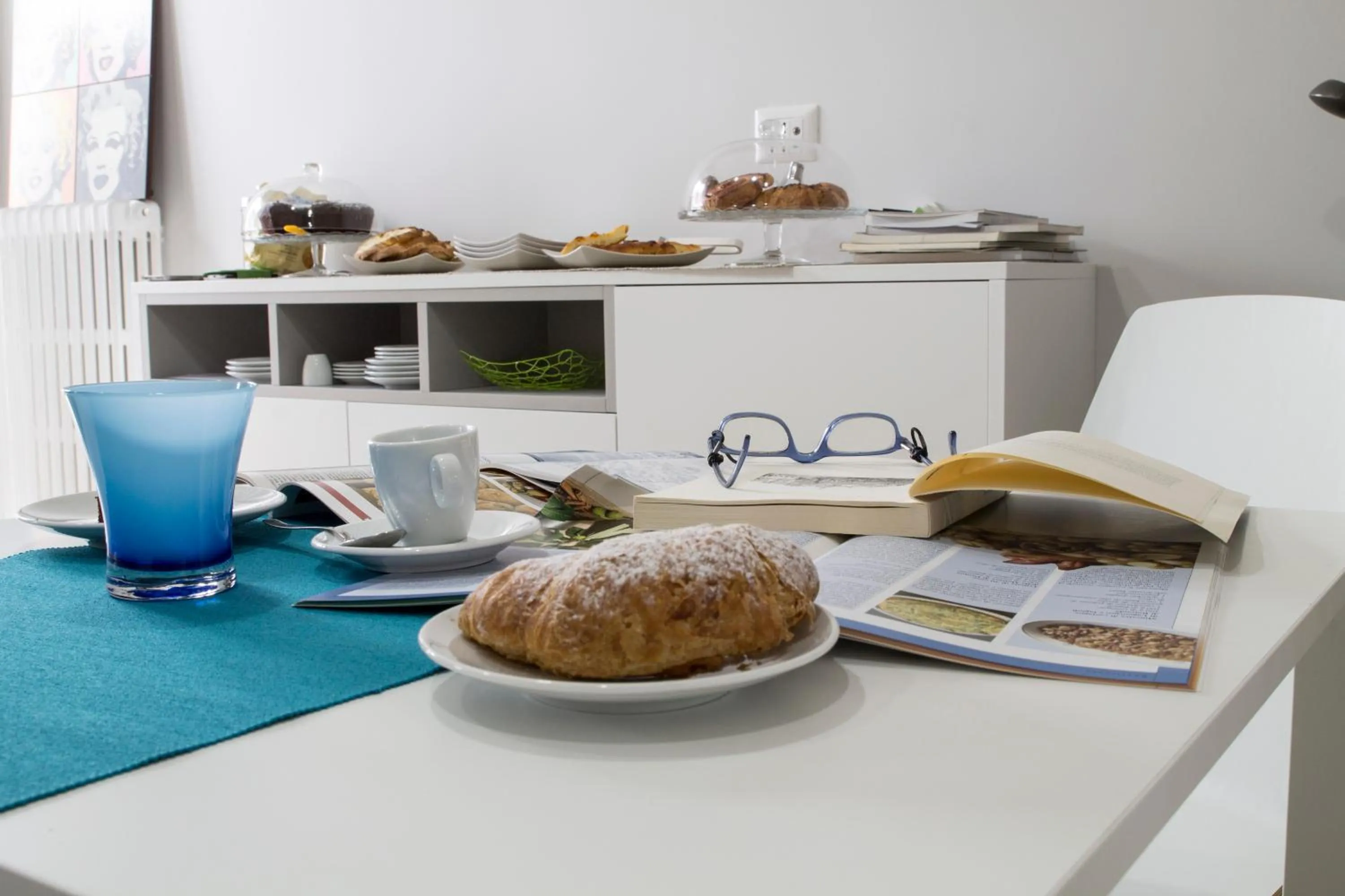 Communal lounge/ TV room in B&B Da Vinci