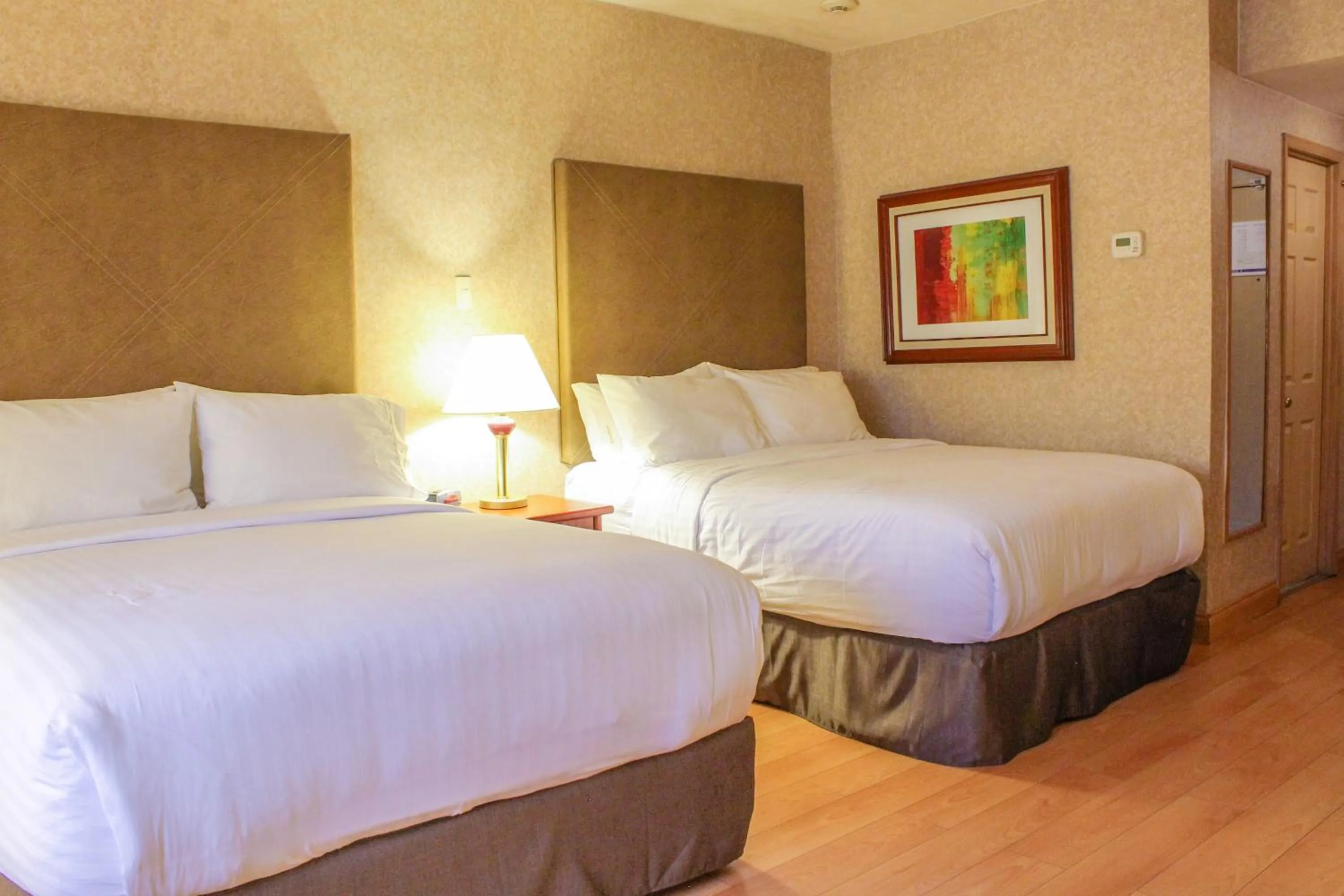 Bed in Holiday Inn Express Chihuahua by IHG