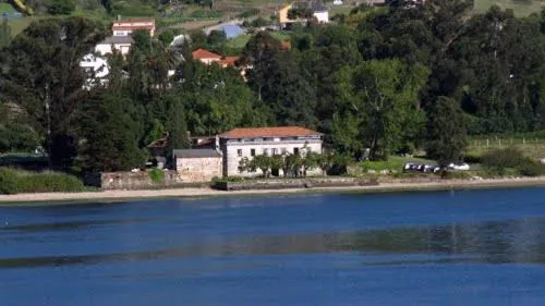 Facade/entrance in Pazo da Merced