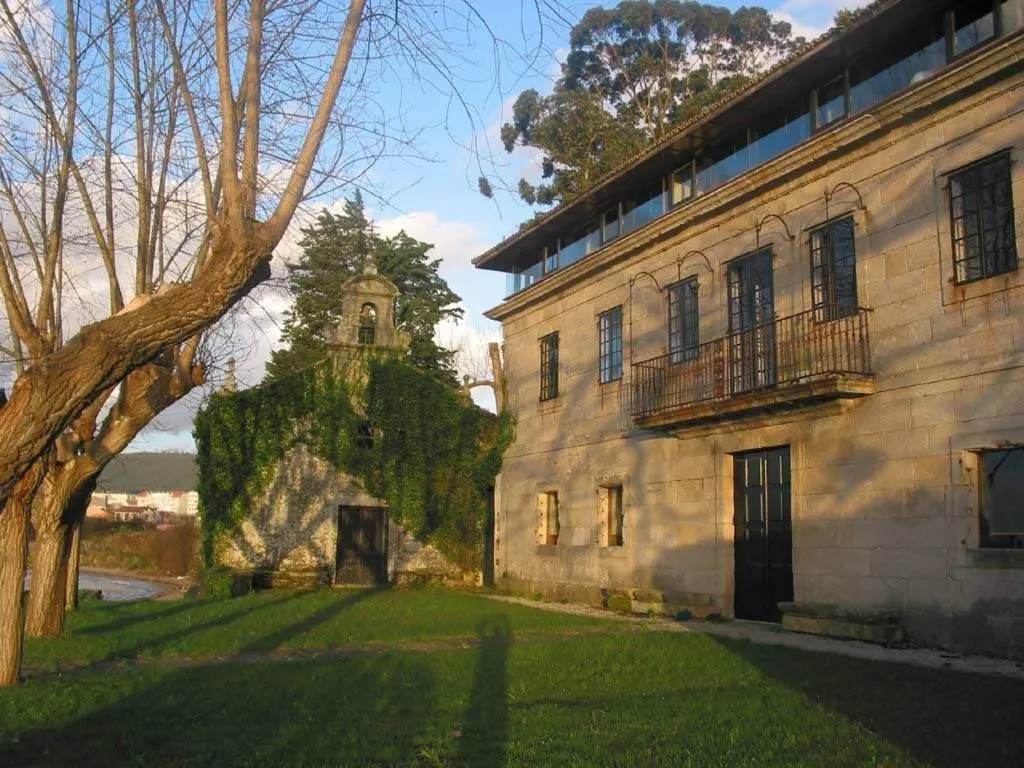Facade/entrance in Pazo da Merced