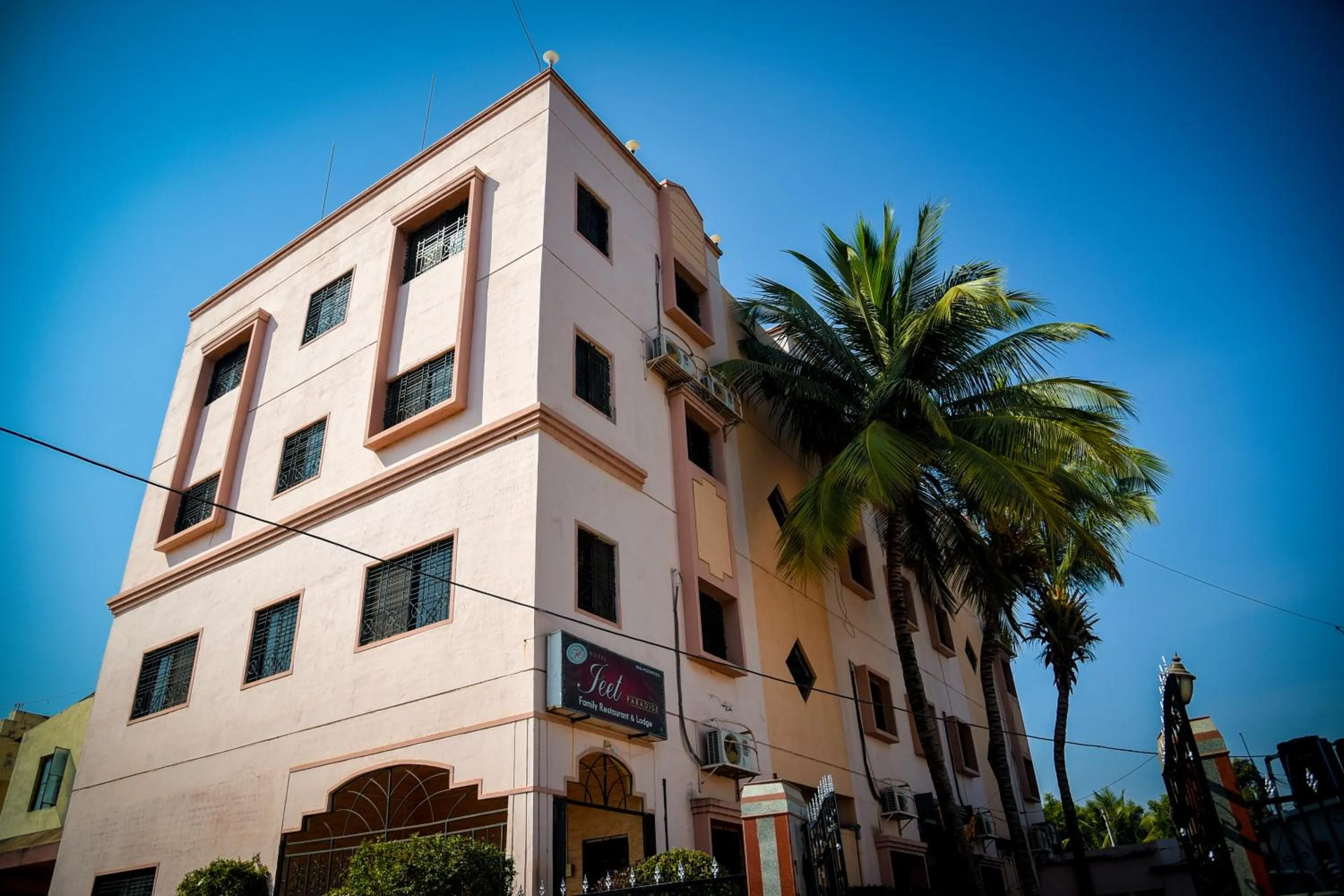 Property building in Hotel Jeet Paradise