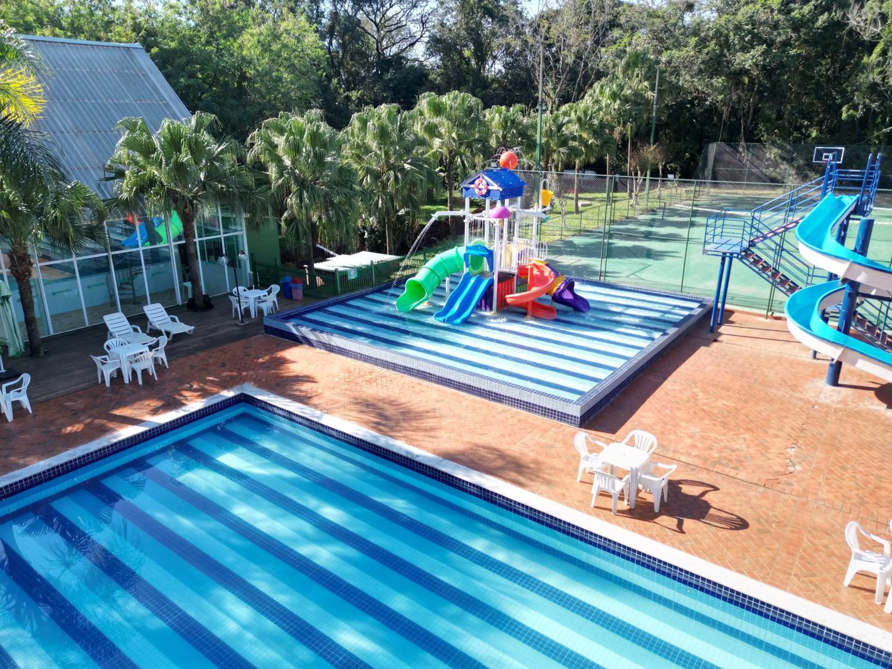 Swimming pool in Hotel Nacional Inn Foz do Iguaçu