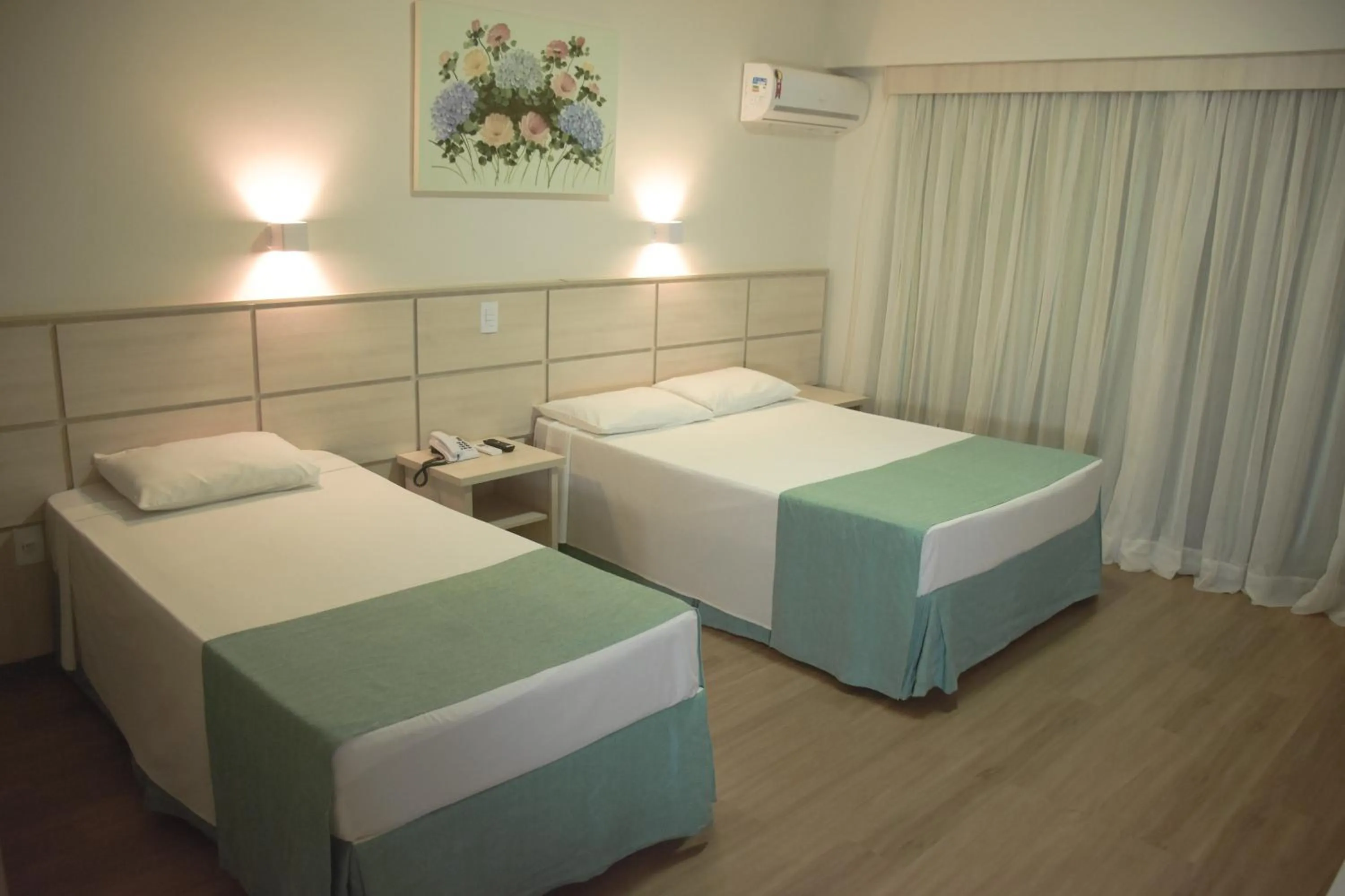 Photo of the whole room, Bed in Hotel Nacional Inn Foz do Iguaçu