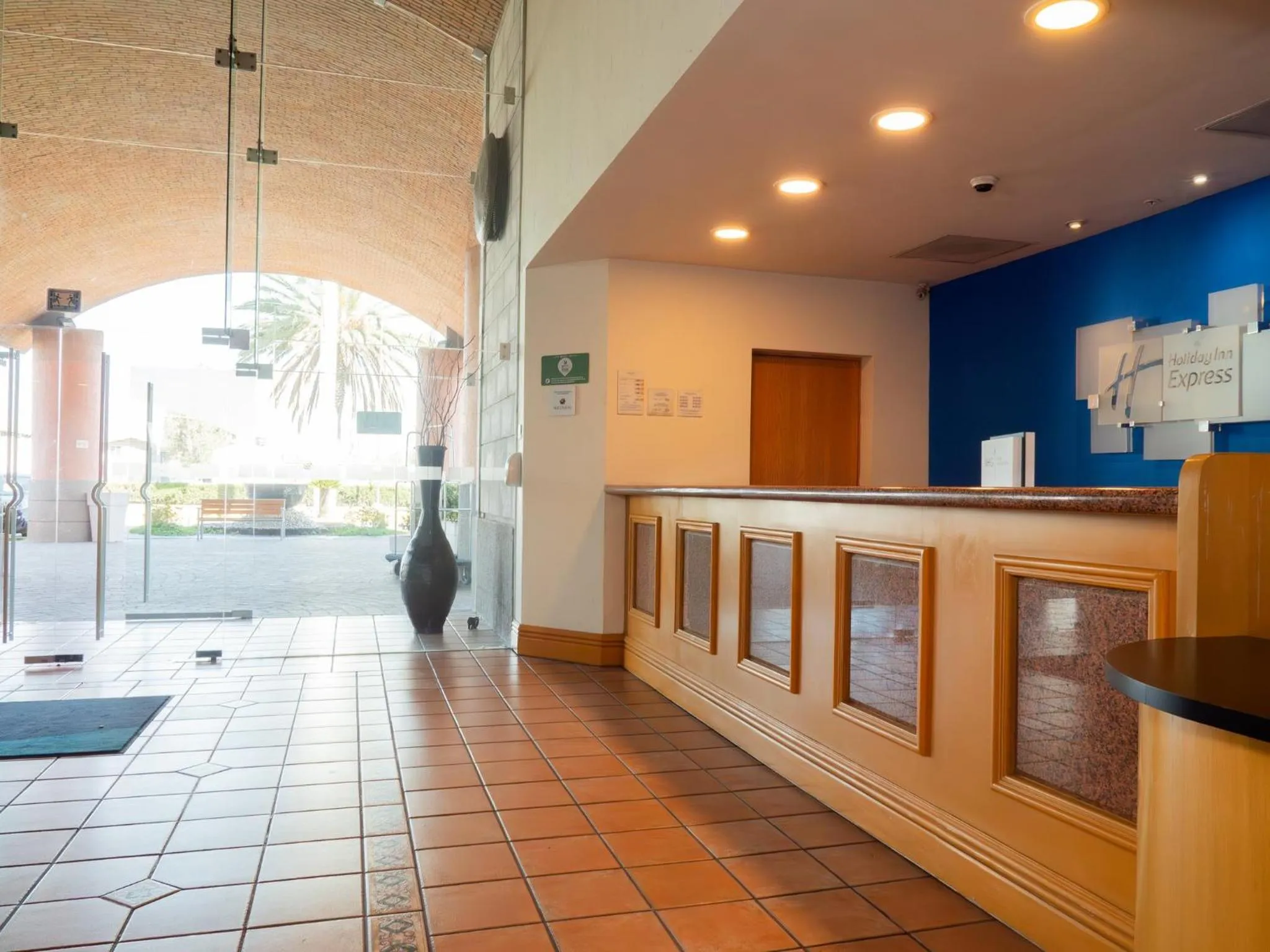 Property building in Holiday Inn Express Silao-Aeropuerto Bajio by IHG