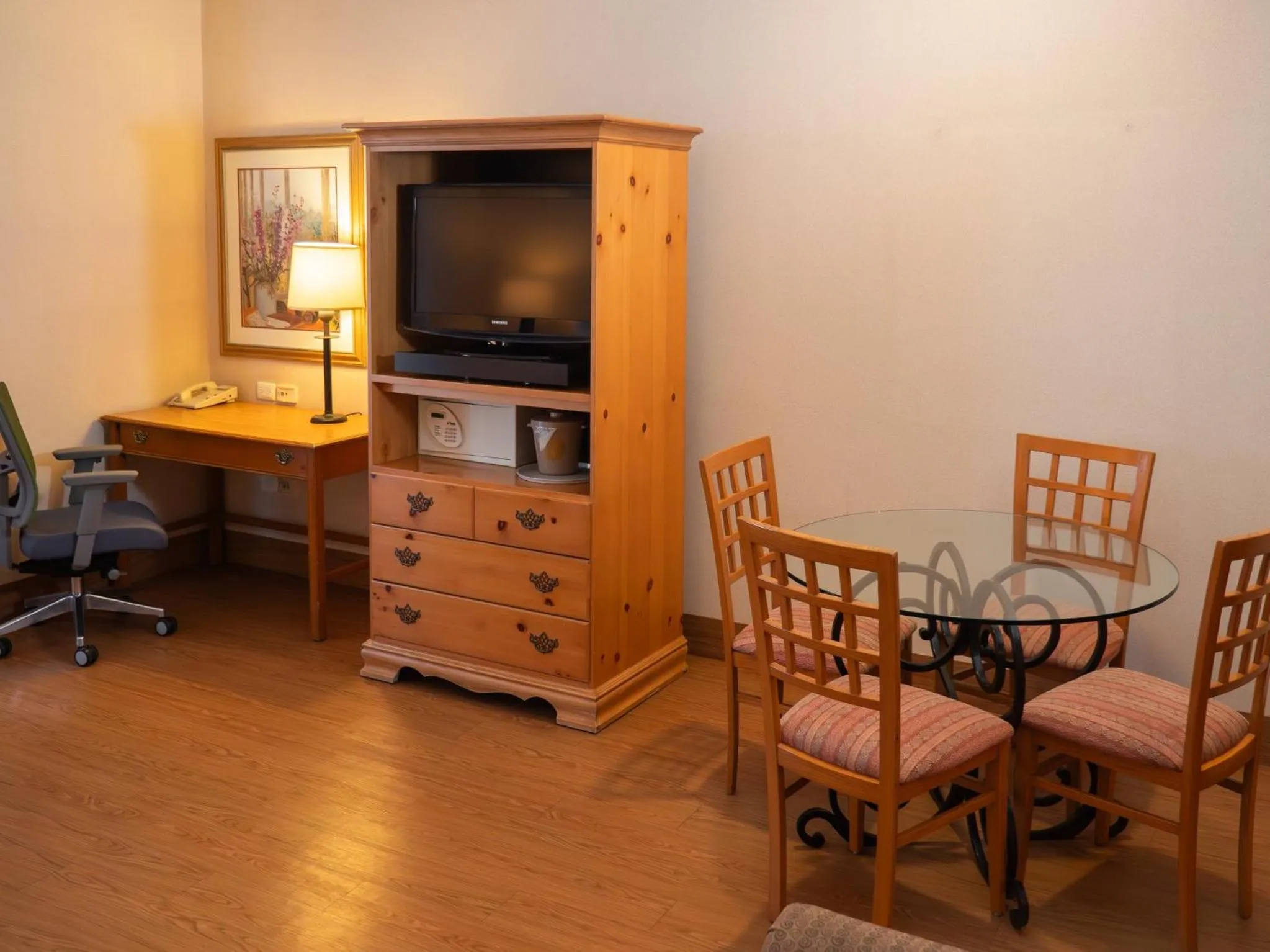 Photo of the whole room in Holiday Inn Express Silao-Aeropuerto Bajio by IHG