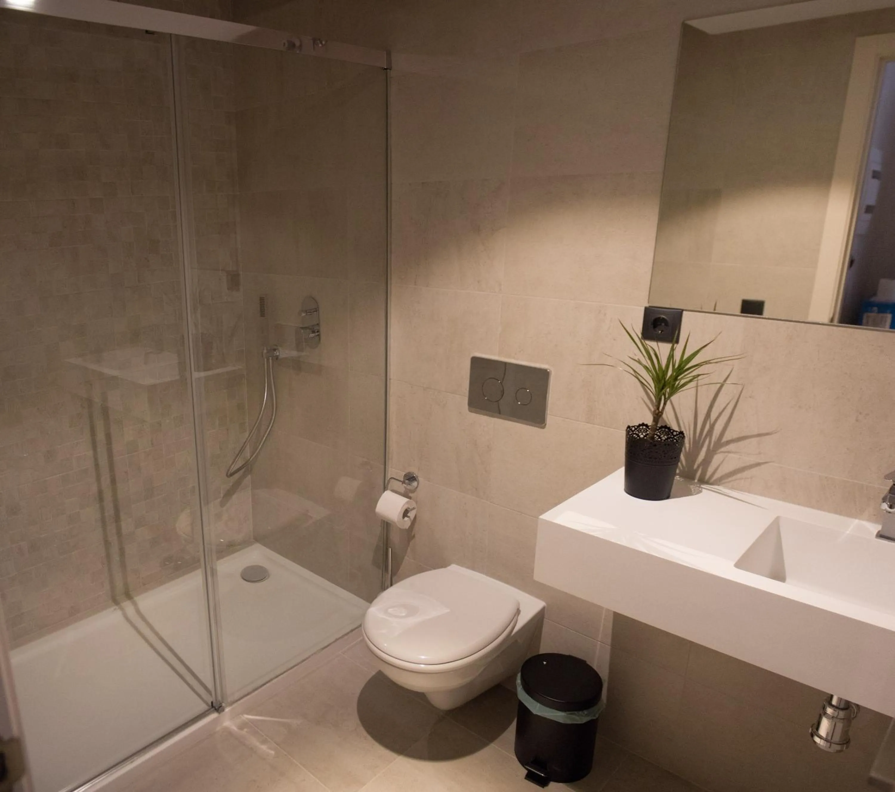 Bathroom in Black Swan Hostel Sevilla