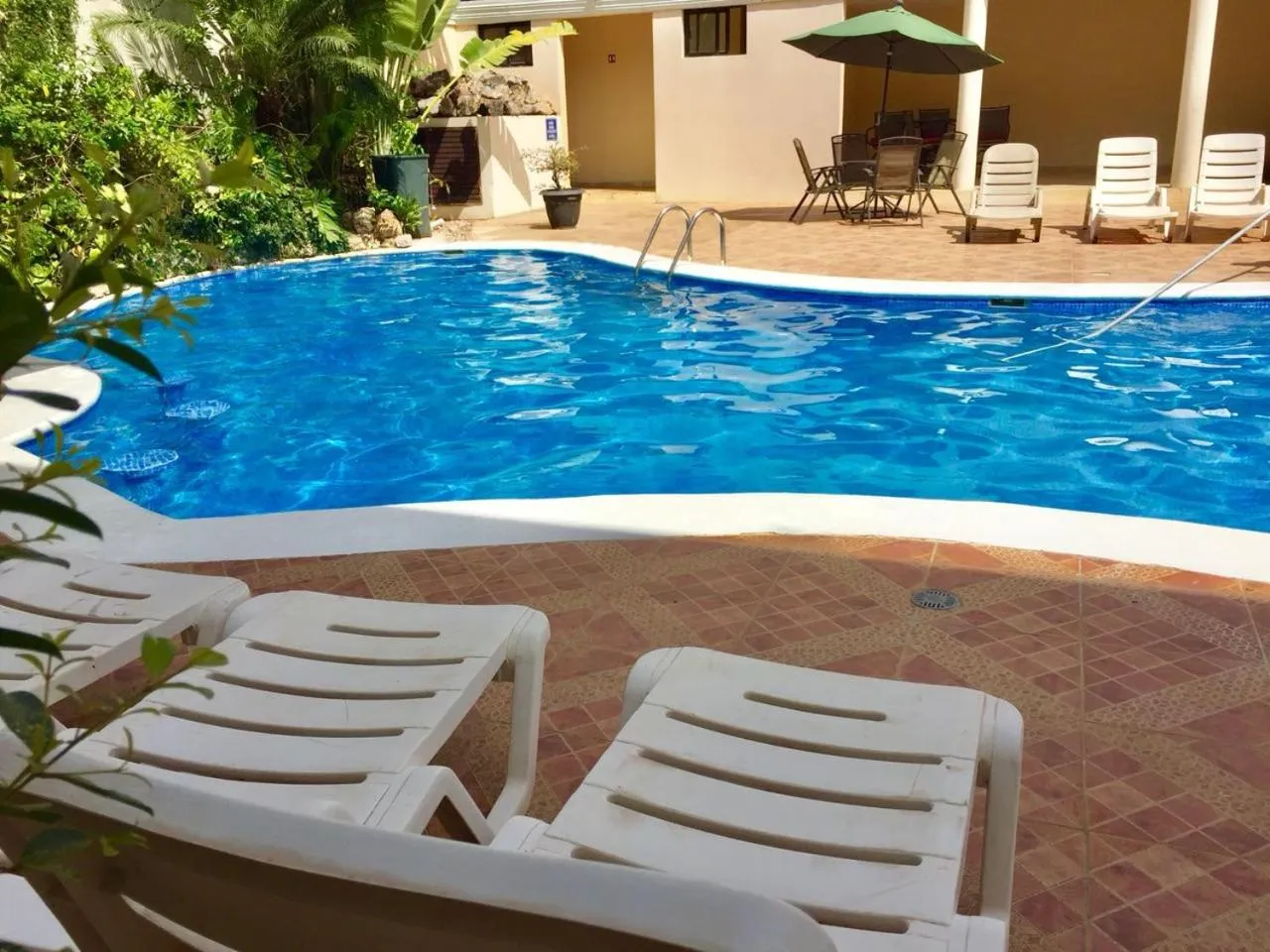 Swimming pool in Hotel Plaza Maria