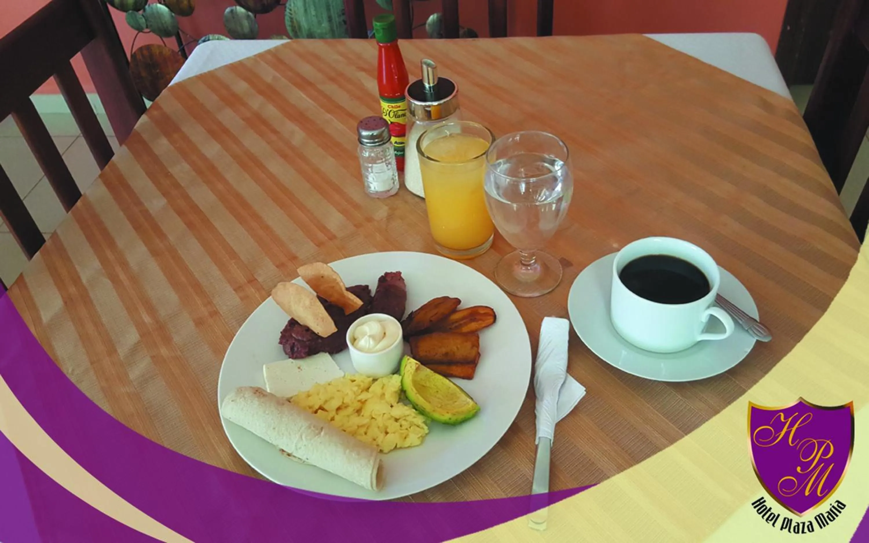 Breakfast in Hotel Plaza Maria