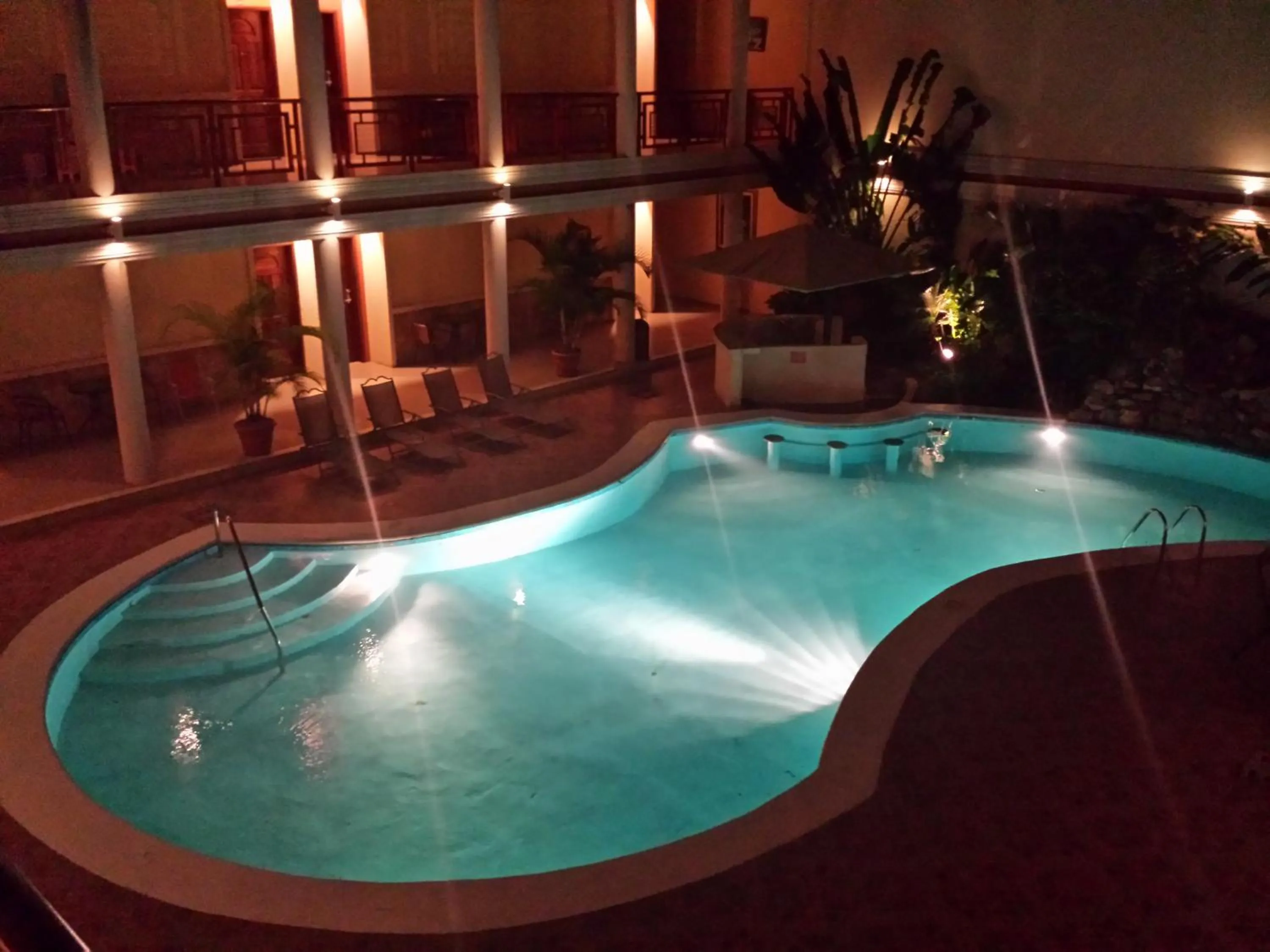 Swimming pool in Hotel Plaza Maria