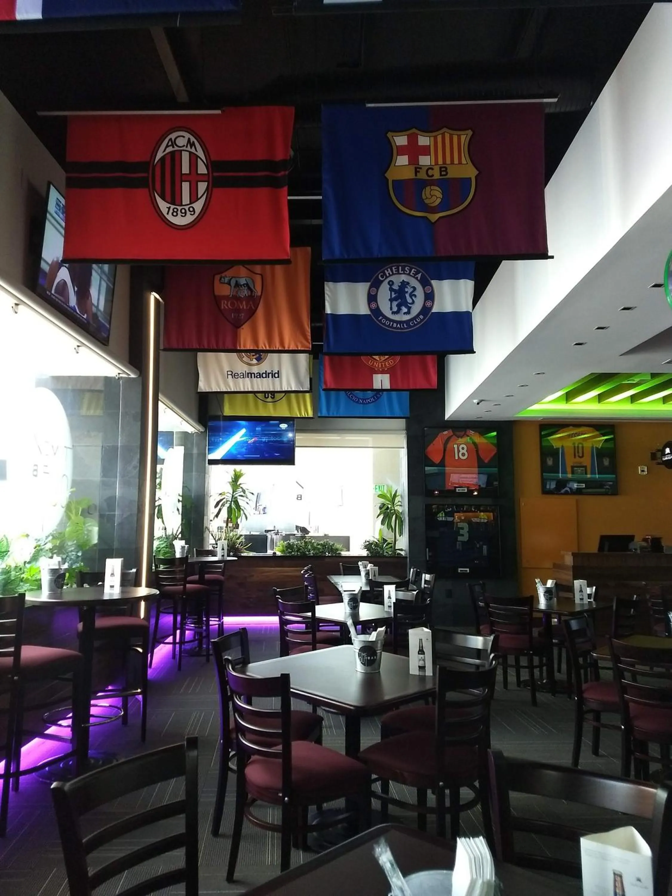 Lounge or bar in Crowne Plaza Leon by IHG