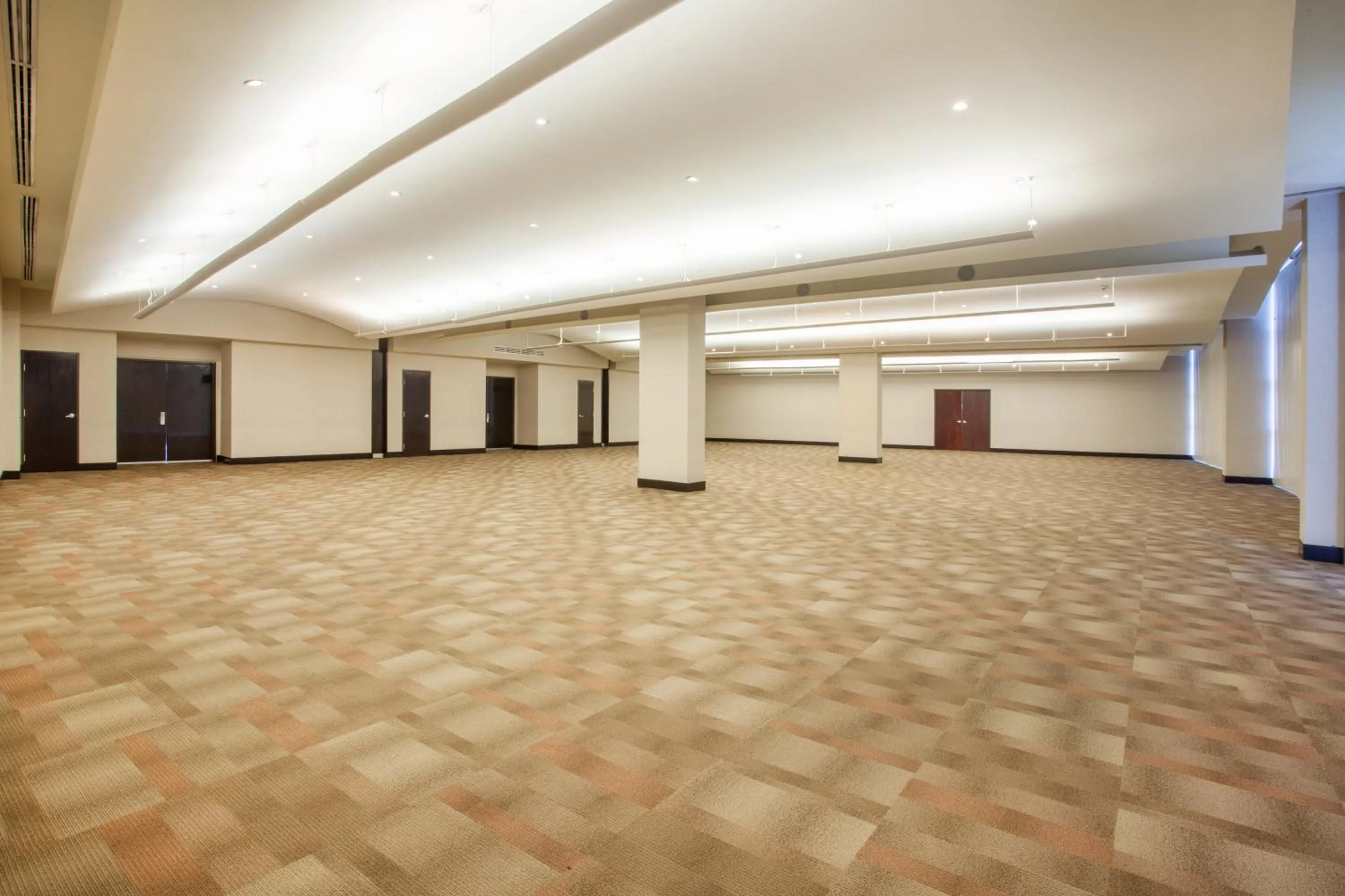 Meeting/conference room in Crowne Plaza Leon by IHG