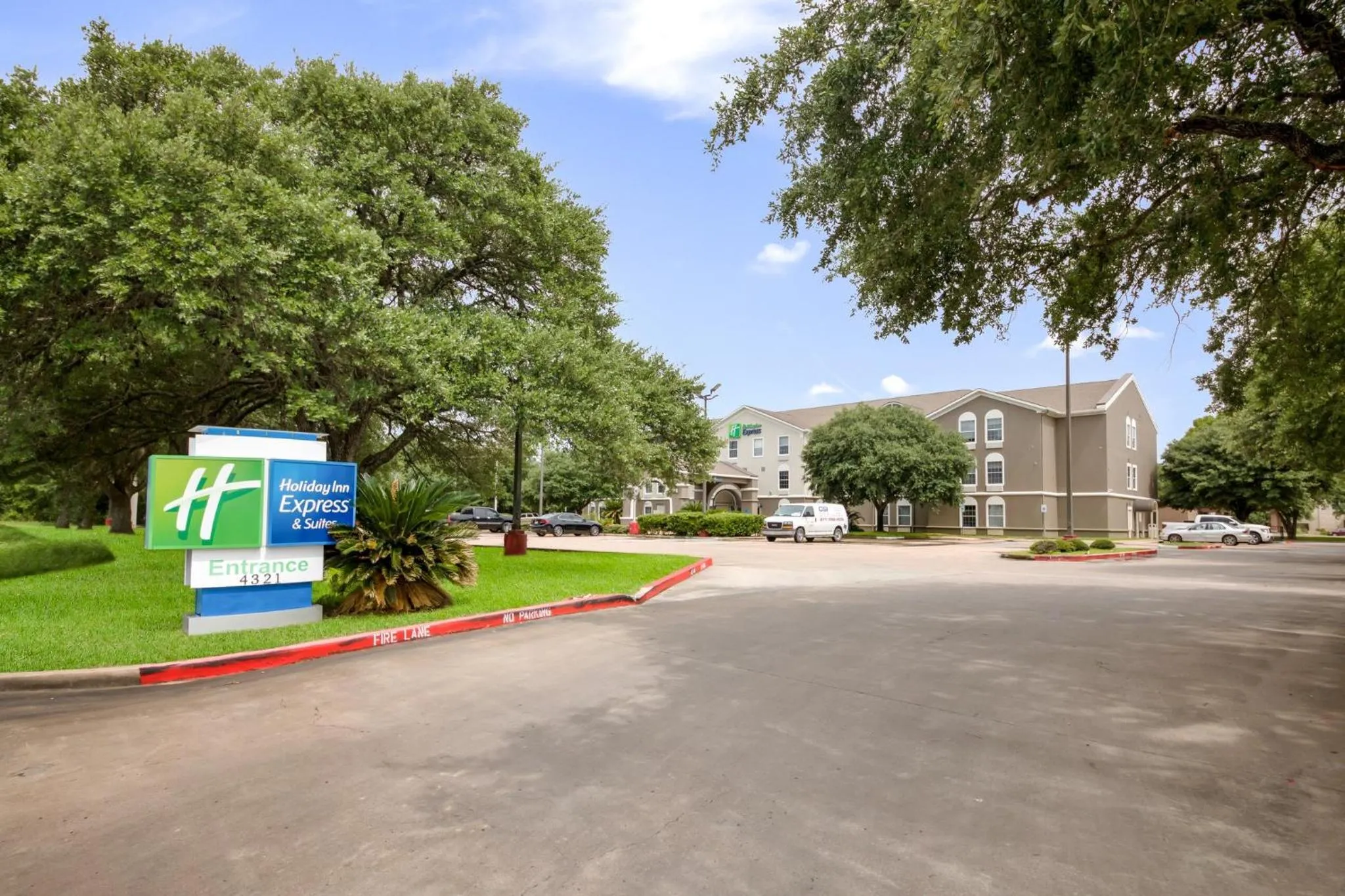 Property building in Holiday Inn Express Hotel & Suites Columbus by IHG