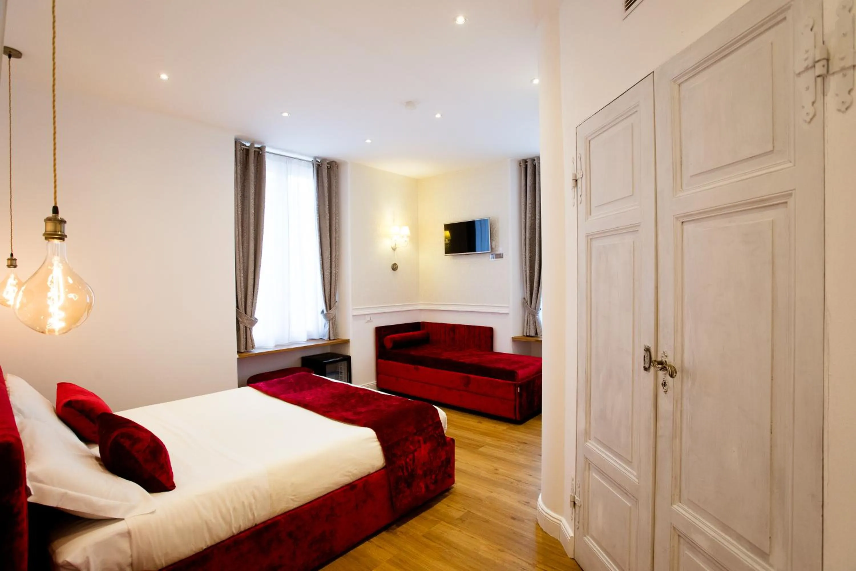 Bedroom, Bed in Atmosfere Guest House - Cinque Terre e La Spezia