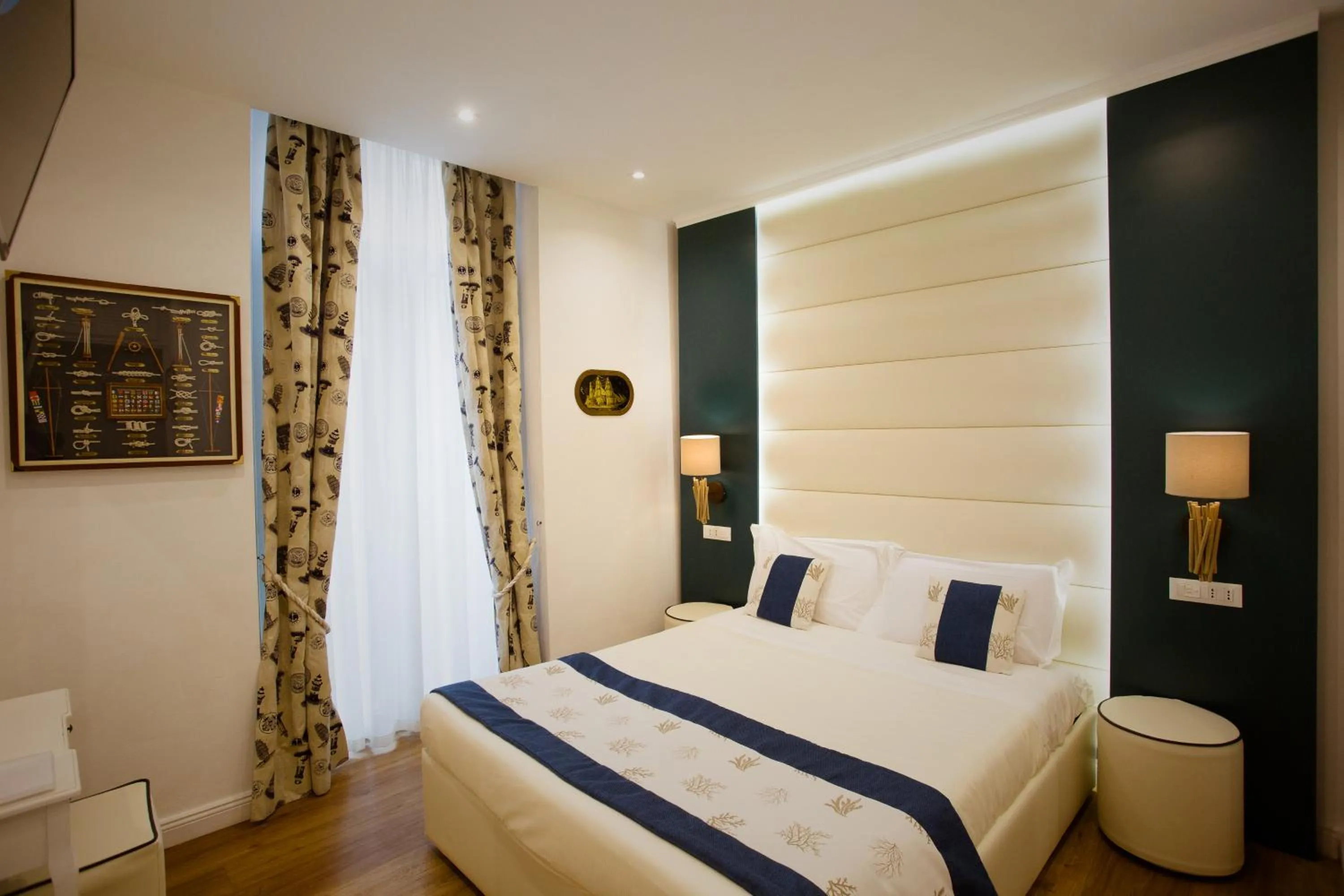 Bedroom, Bed in Atmosfere Guest House - Cinque Terre e La Spezia