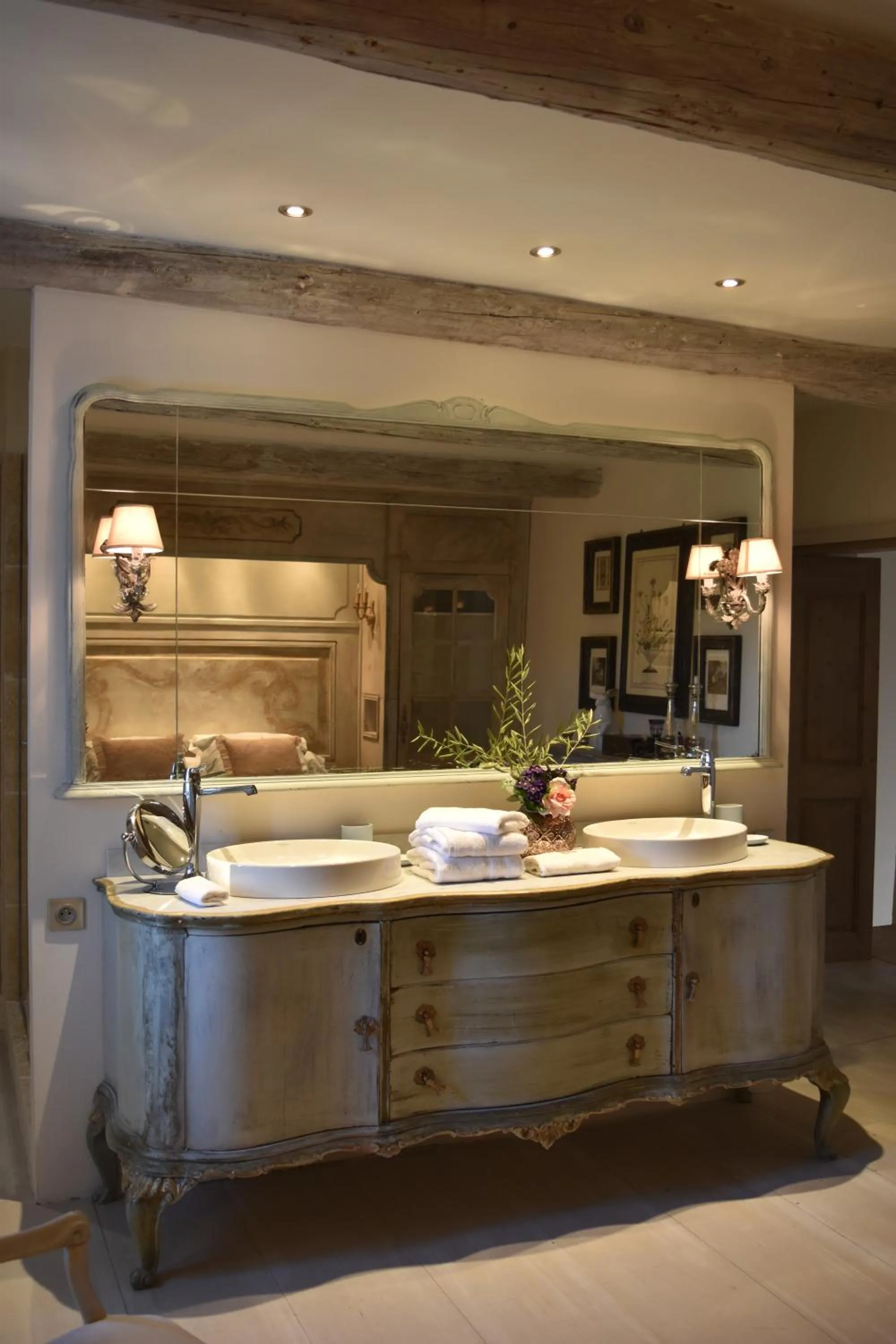 Bathroom in Le Clos de Lucie