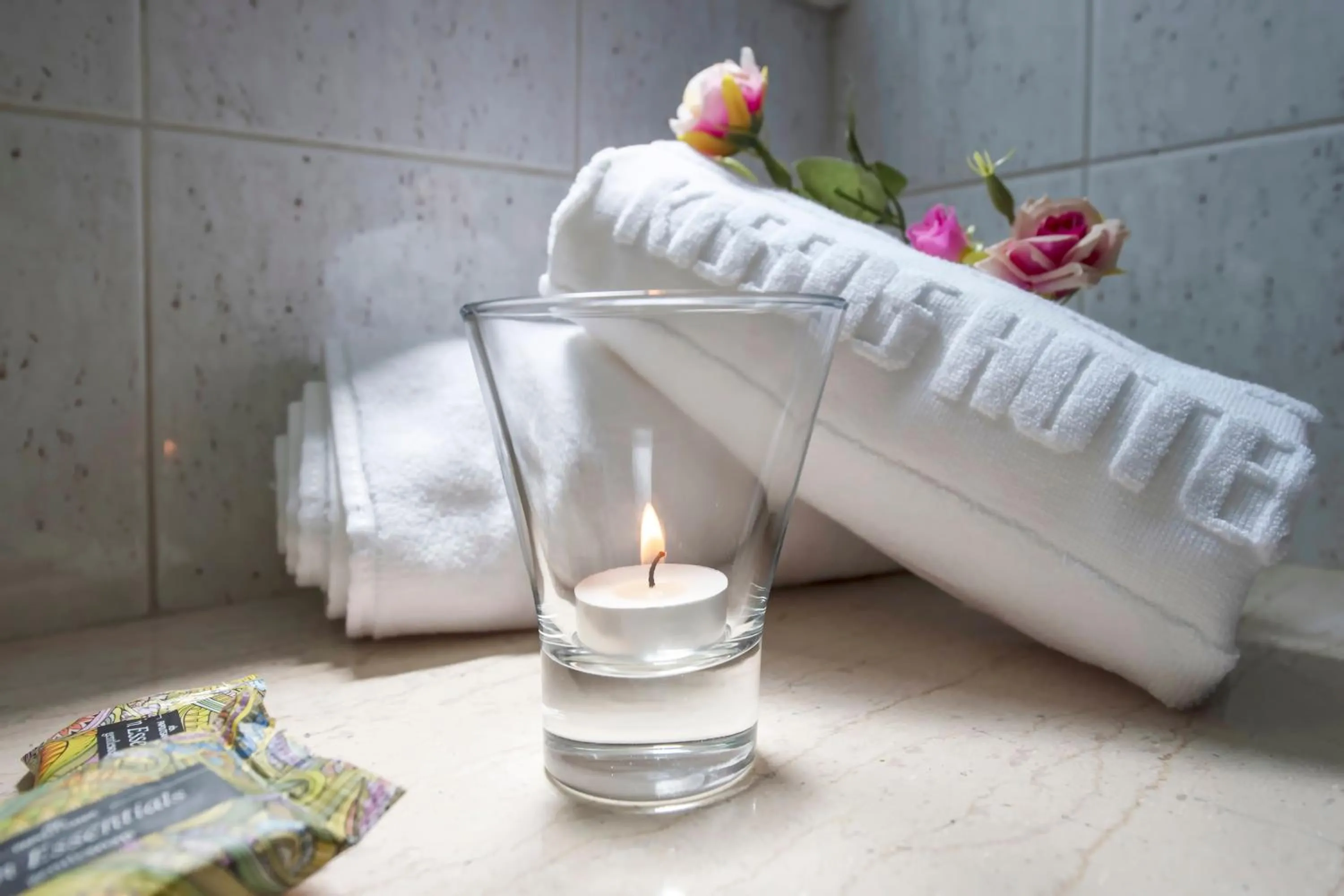 Bathroom, Bed in Kissos Hotel