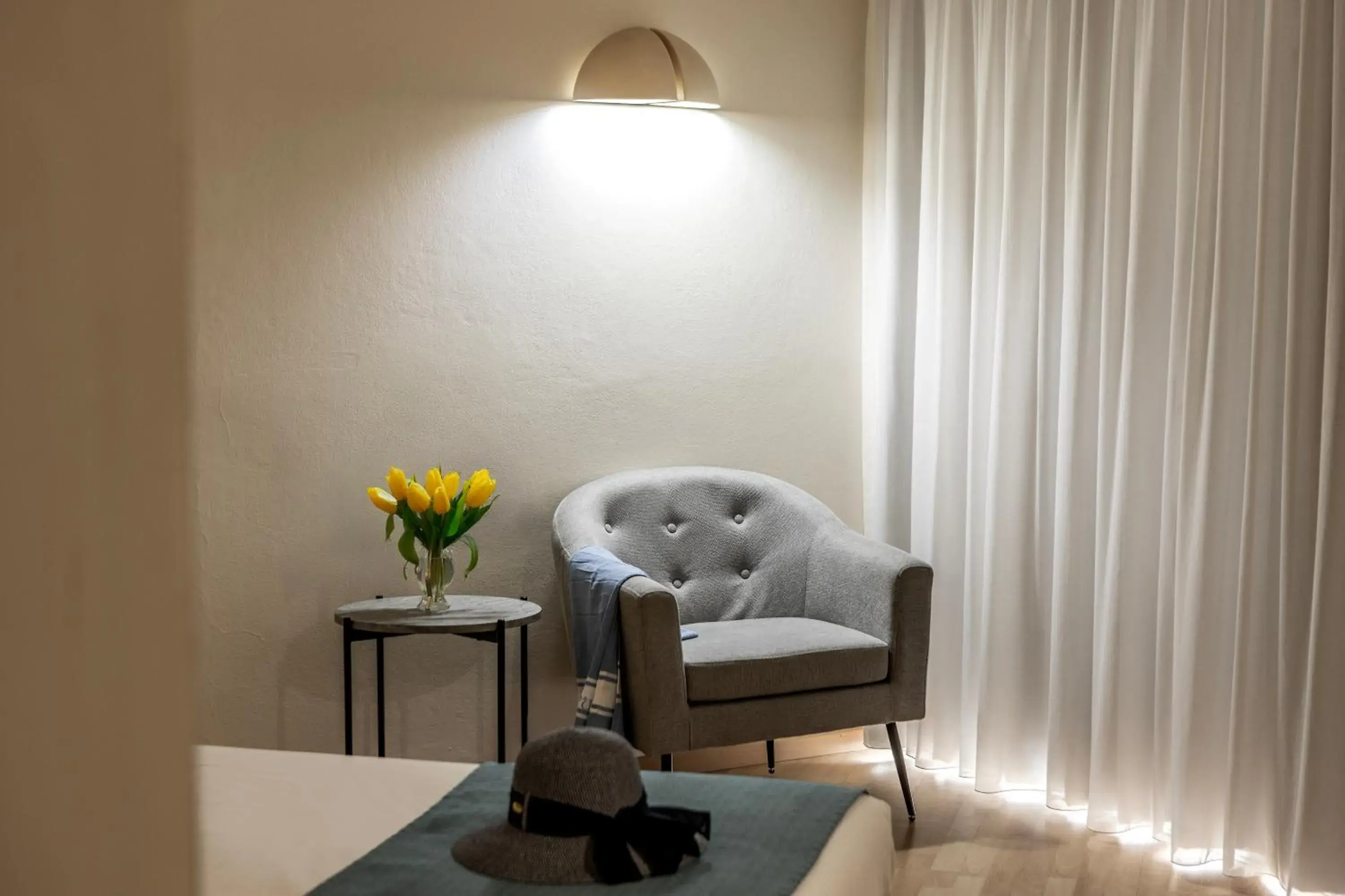 Standard Twin Room with Pool View in Kissos Hotel Standard Twin Room with Pool View in Kissos Hotel