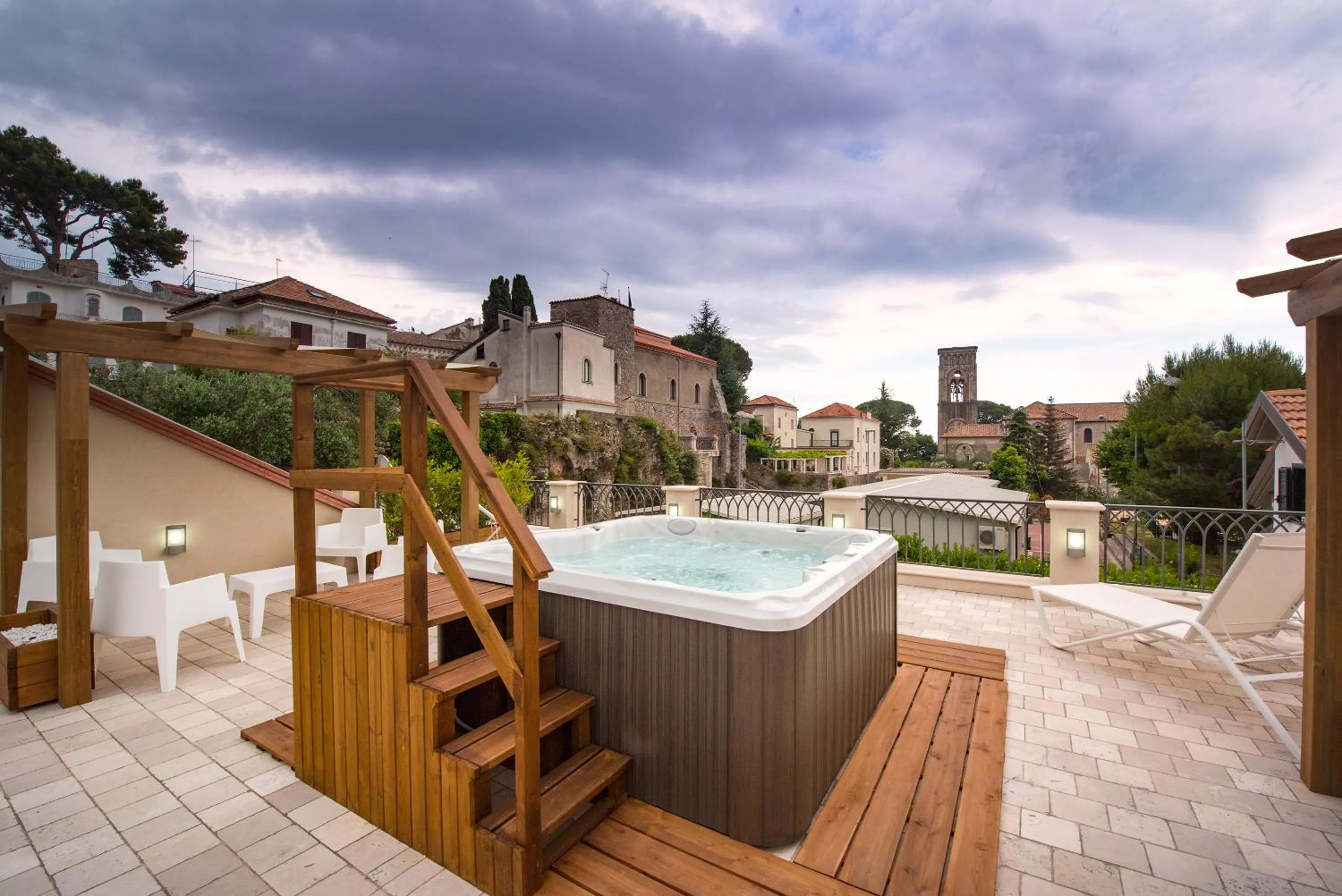 Day in Ravello House