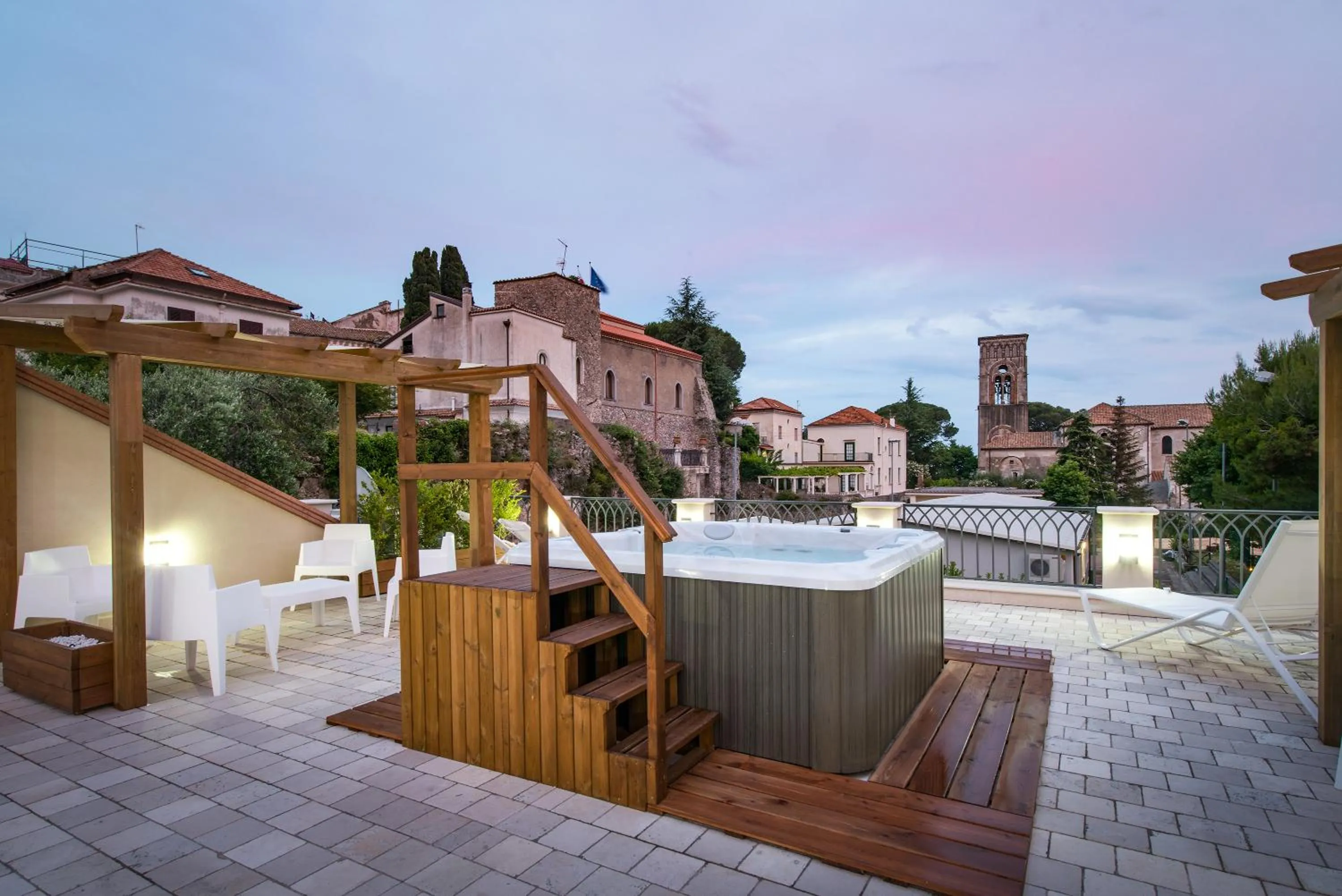 Day in Ravello House