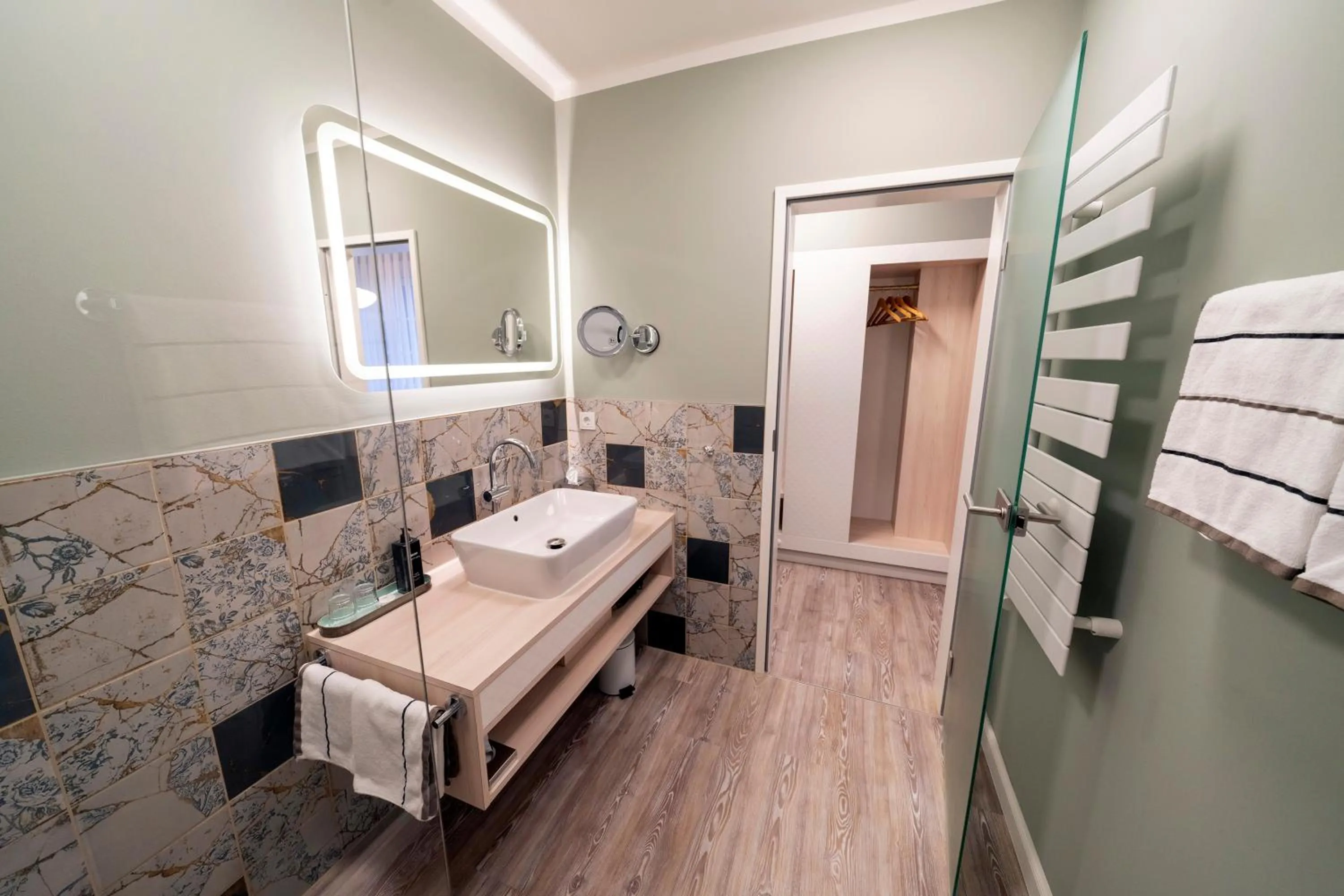 Shower in Hotel Gasthaus zur Linde