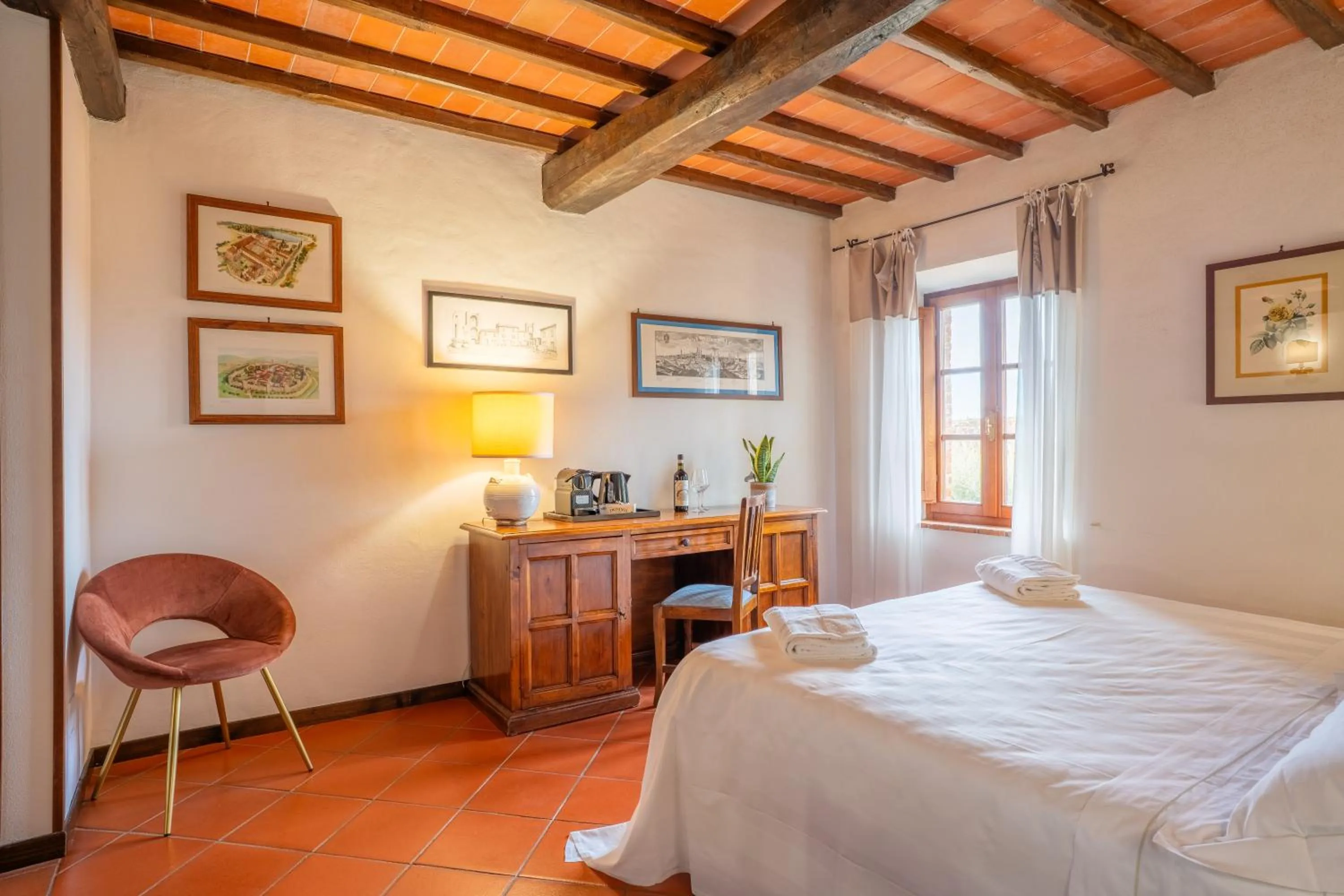 Bed in Hotel Monteriggioni