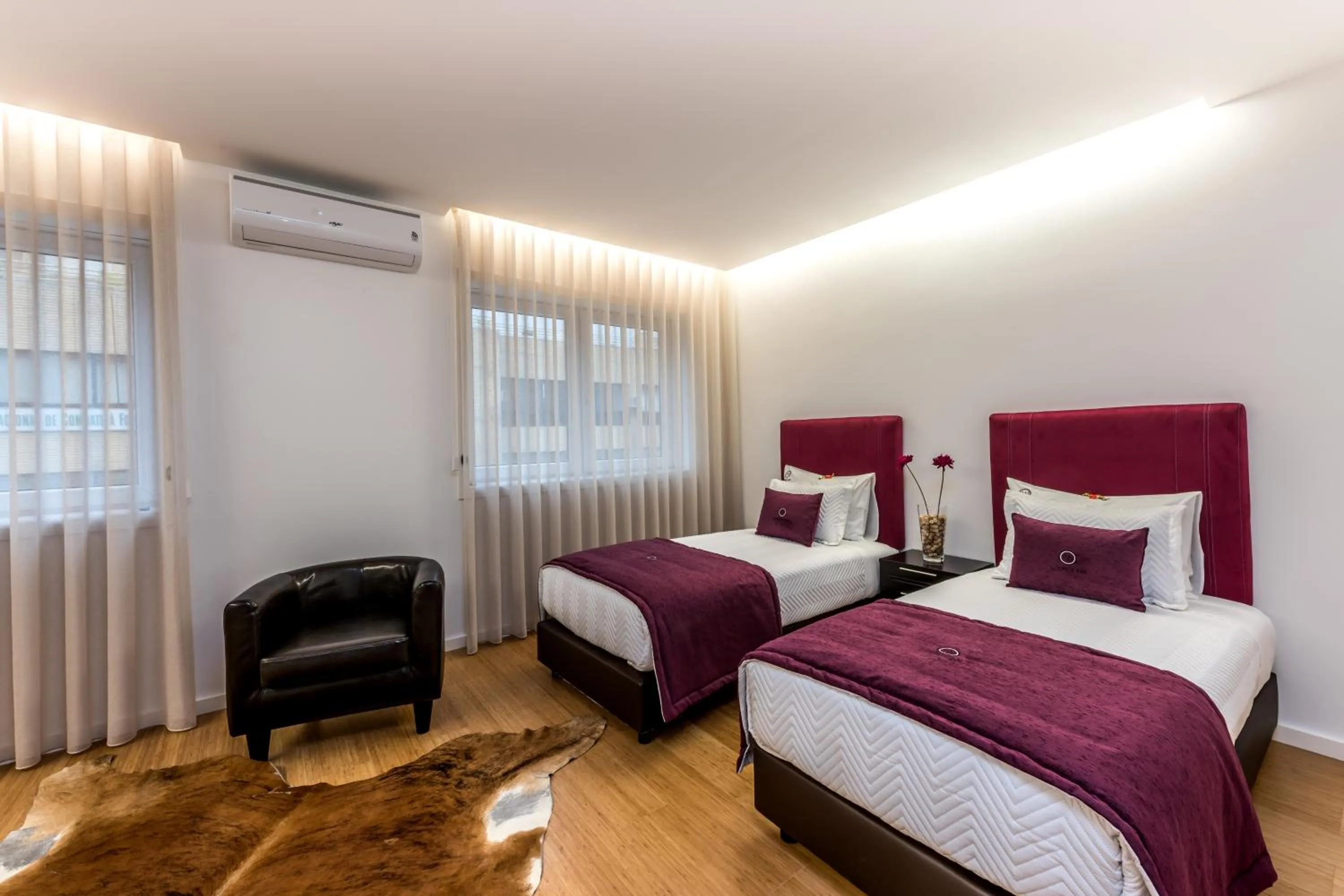 Bedroom, Bed in Lounge Inn Guest House