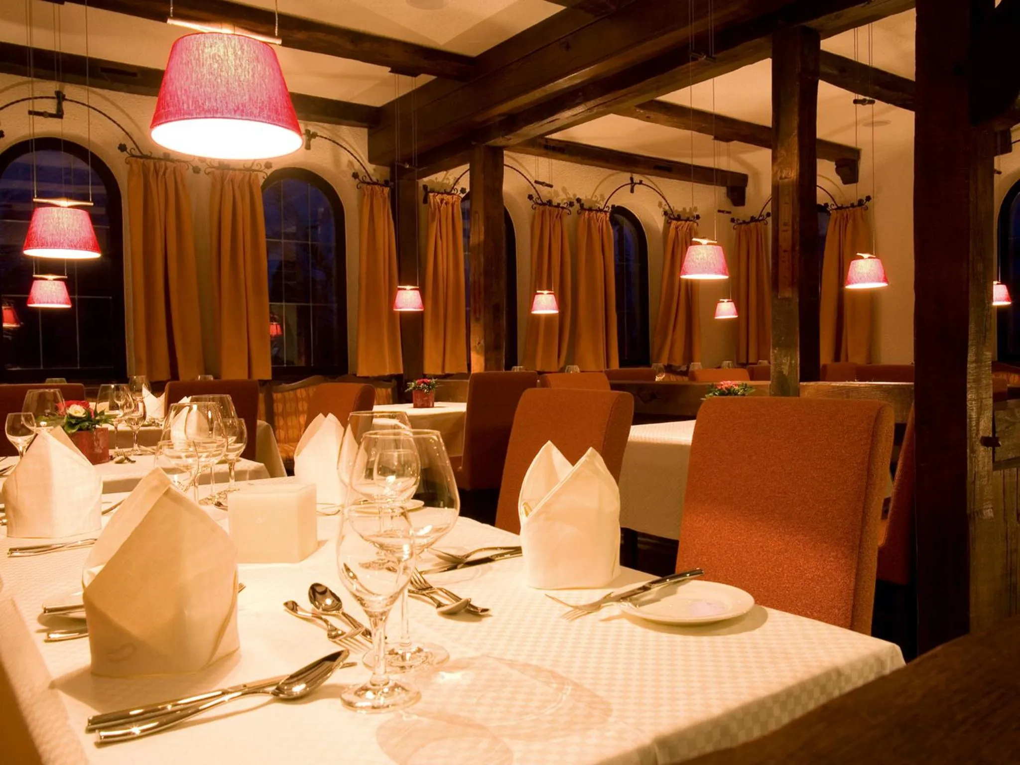 Restaurant/places to eat in AVITAL Resort