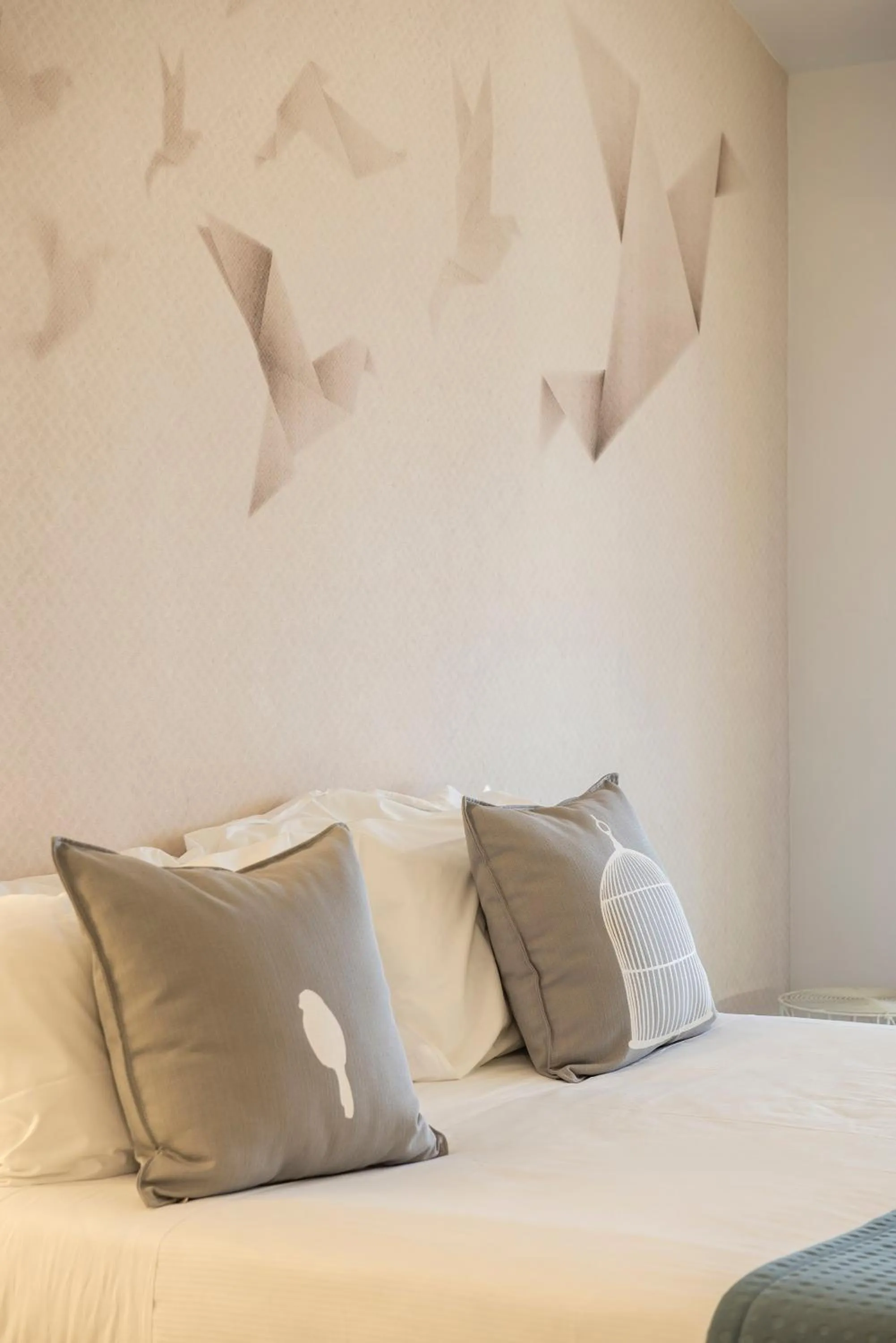 Decorative detail, Bed in Ariae Dépendance - Alihotels