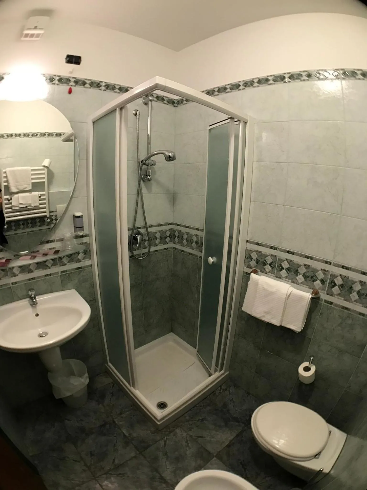 Bathroom in Ariae Dépendance - Alihotels