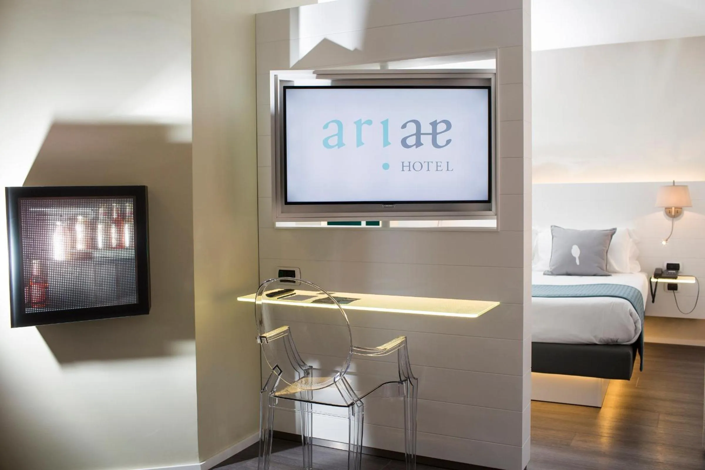 TV and multimedia, Bed in Ariae Dépendance - Alihotels