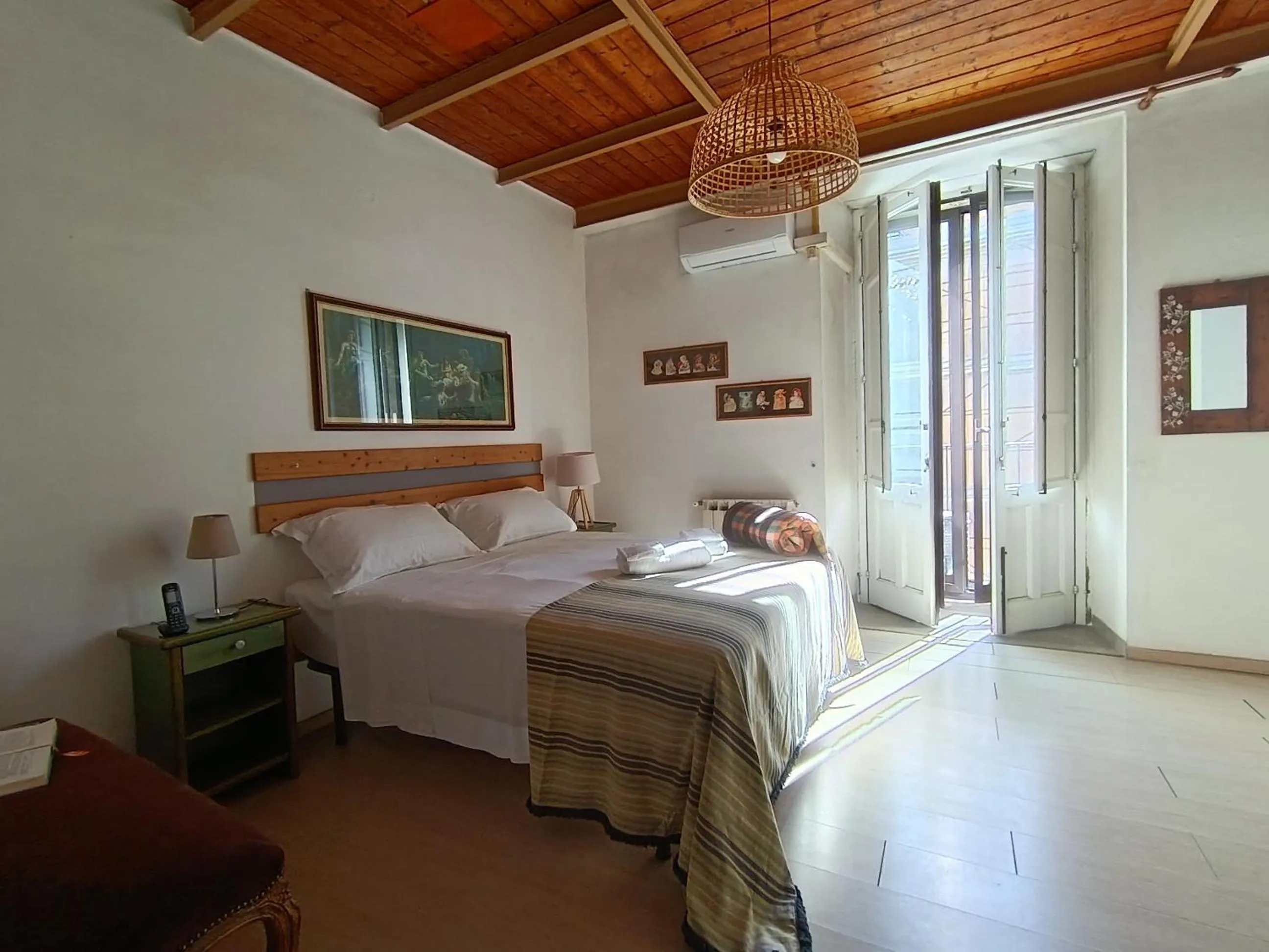 Bedroom, Bed in I Vespri