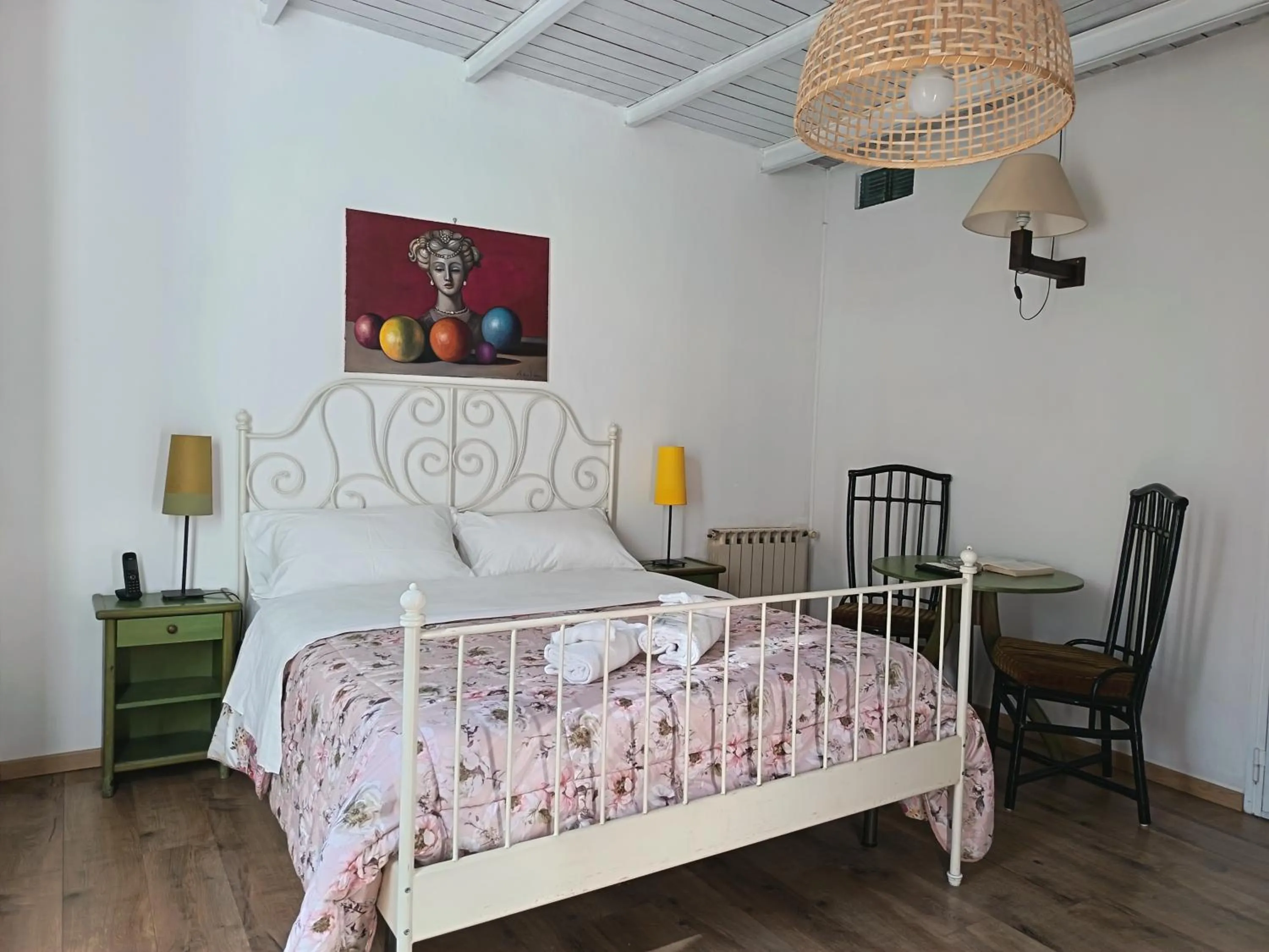 Bedroom, Bed in I Vespri