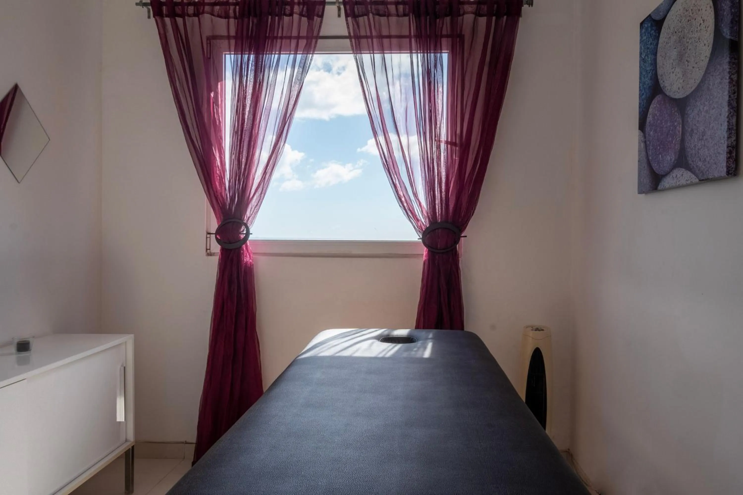 Massage, Bed in Lincoln Suite