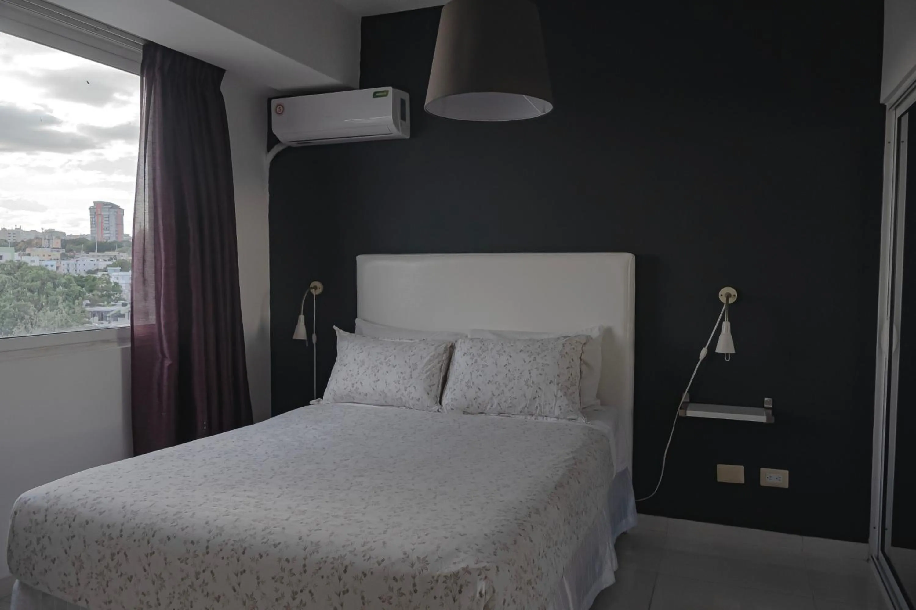 Bed in Lincoln Suite