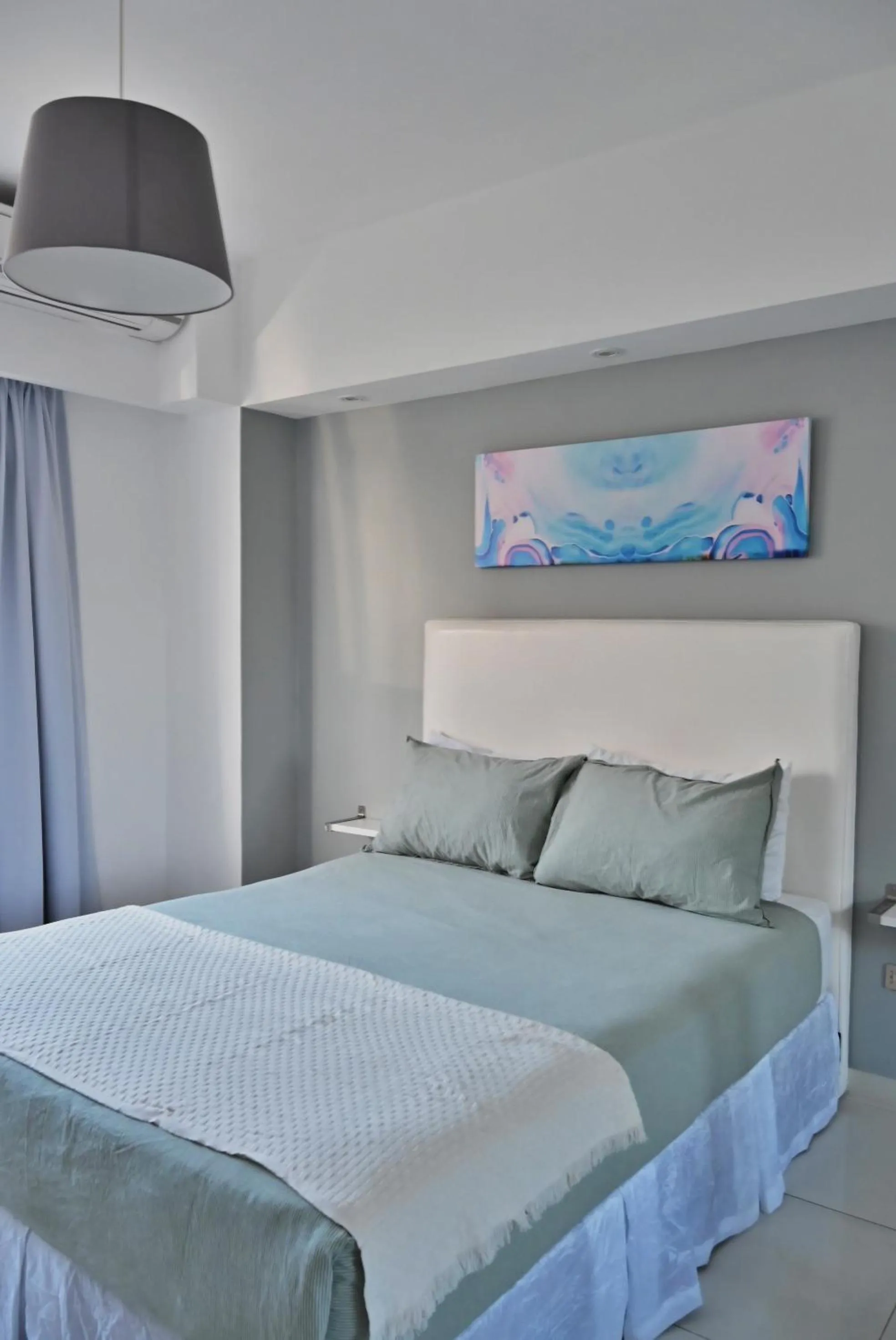 Bed in Lincoln Suite