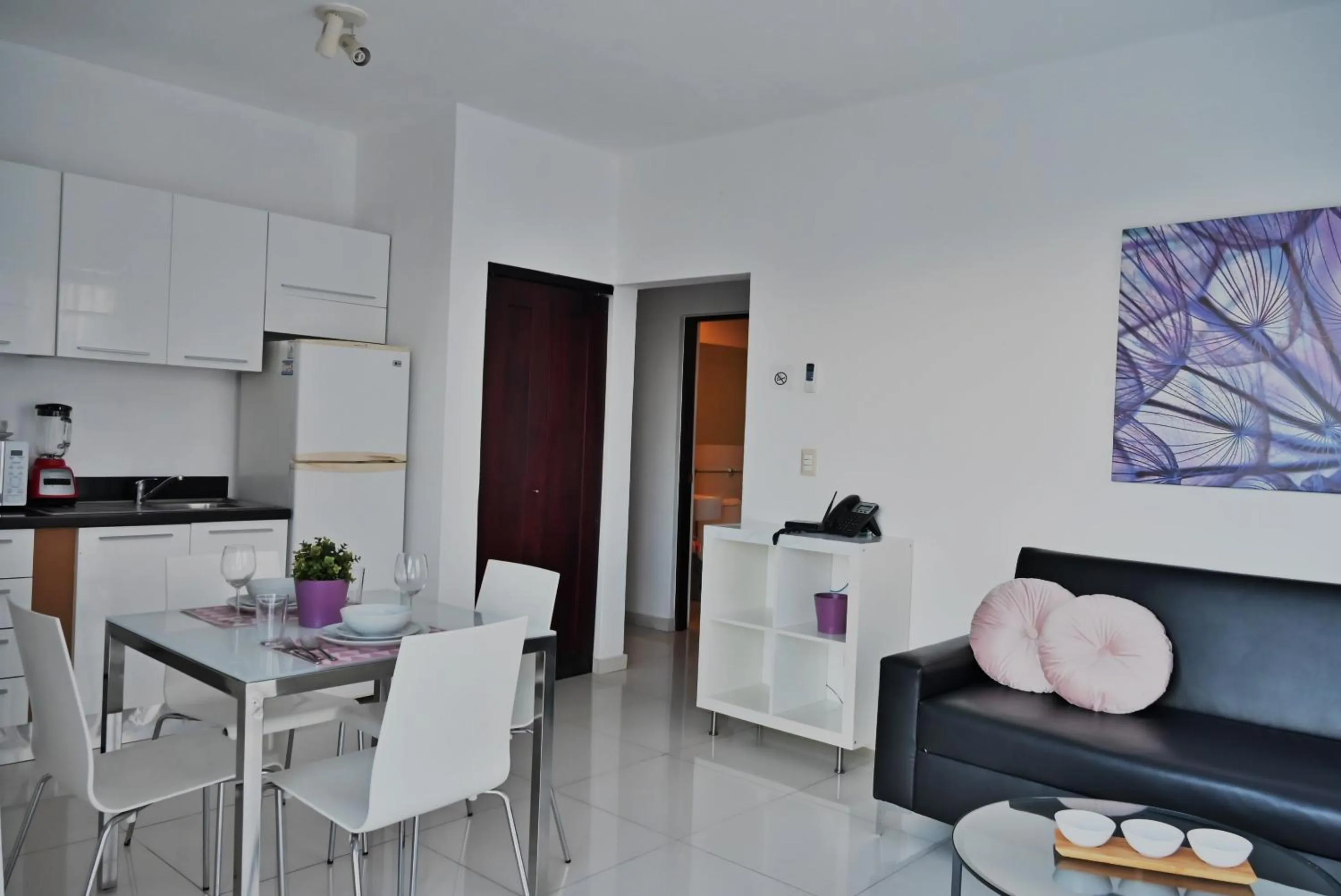 Kitchen or kitchenette in Lincoln Suite