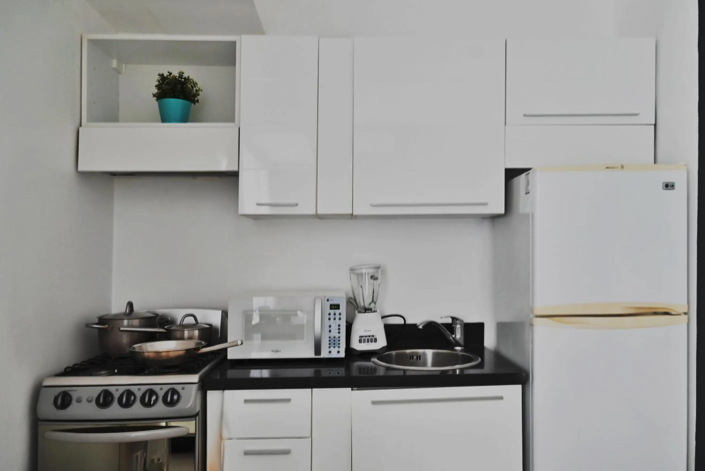 Kitchen or kitchenette in Lincoln Suite