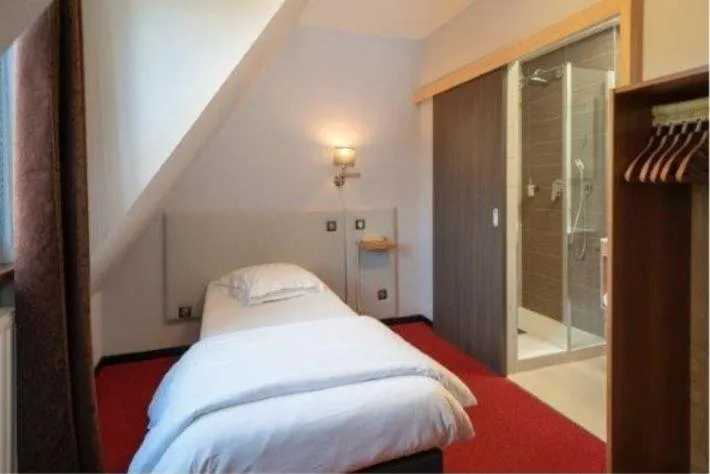 Bed in Hôtel Le Verger De Bischwiller