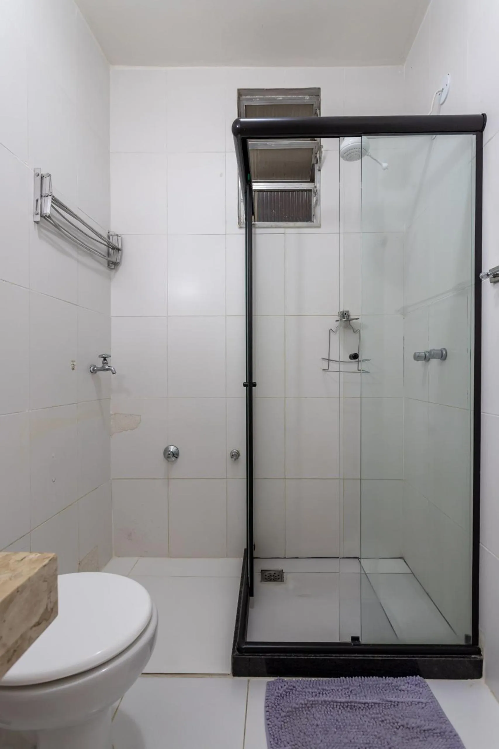 Bathroom in Conforto em Ipanema - 2 quadras da praia - VP604 Z1