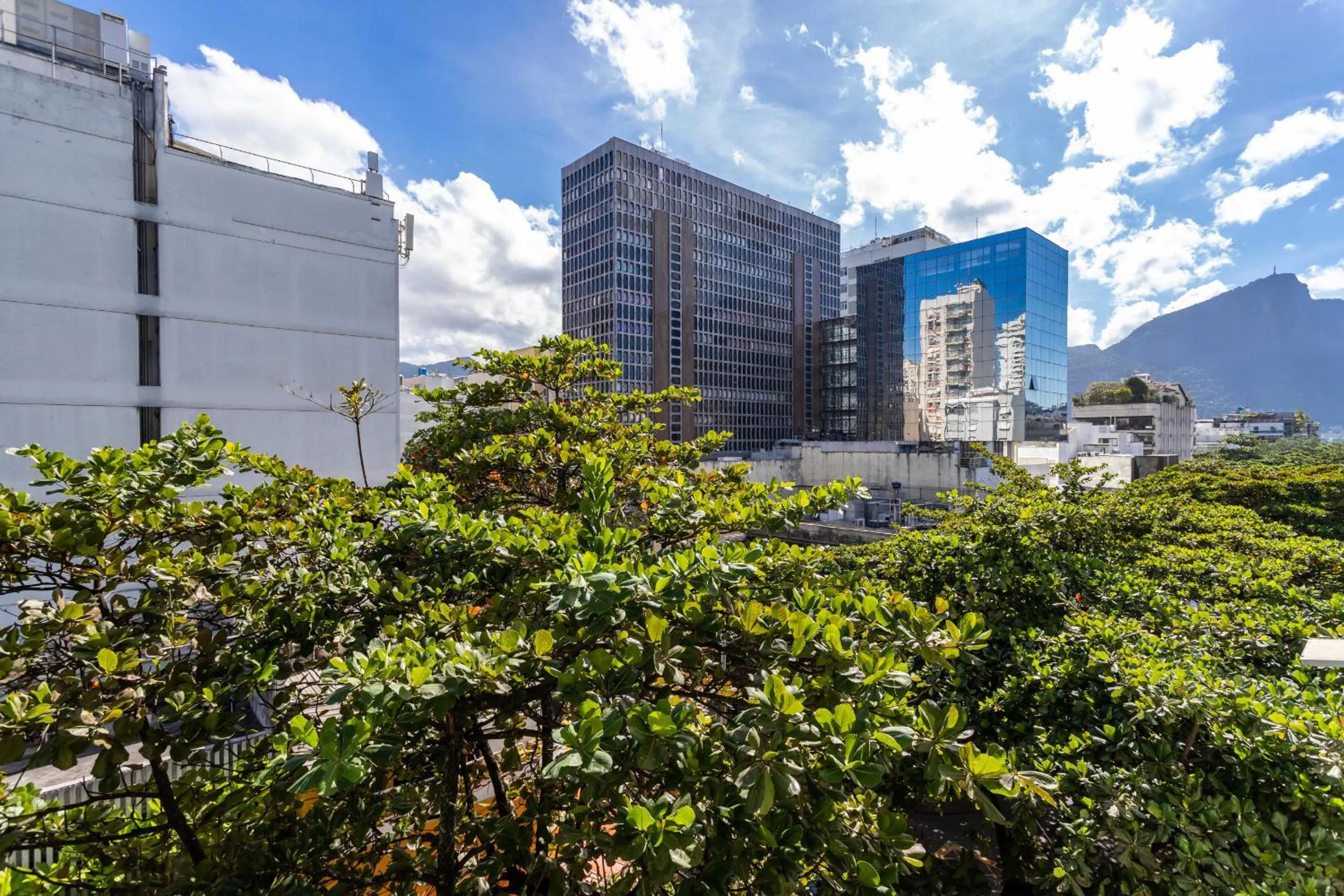 View (from property/room) in Conforto em Ipanema - 2 quadras da praia - VP604 Z1