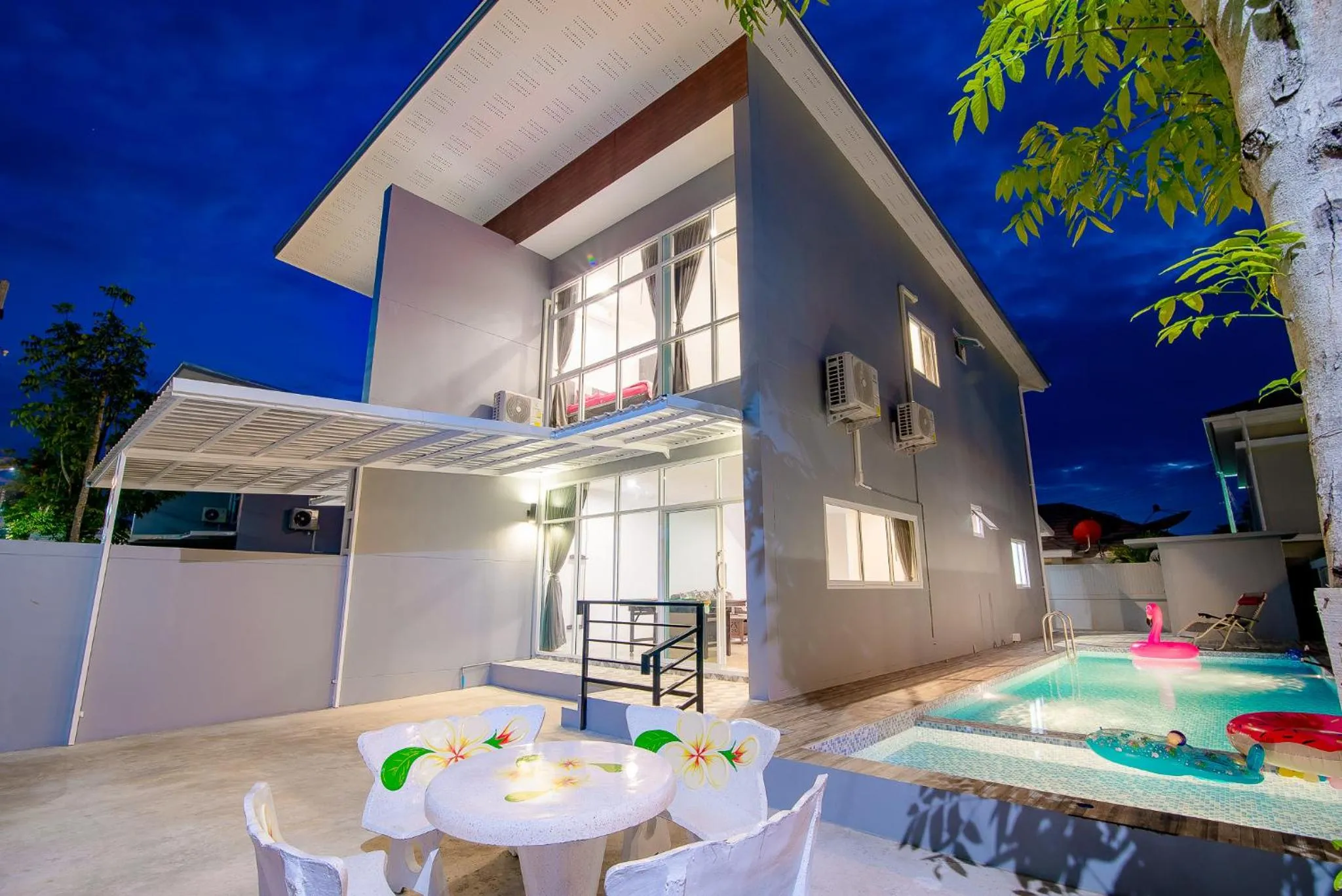 Property Building in Mondara Vacation Home