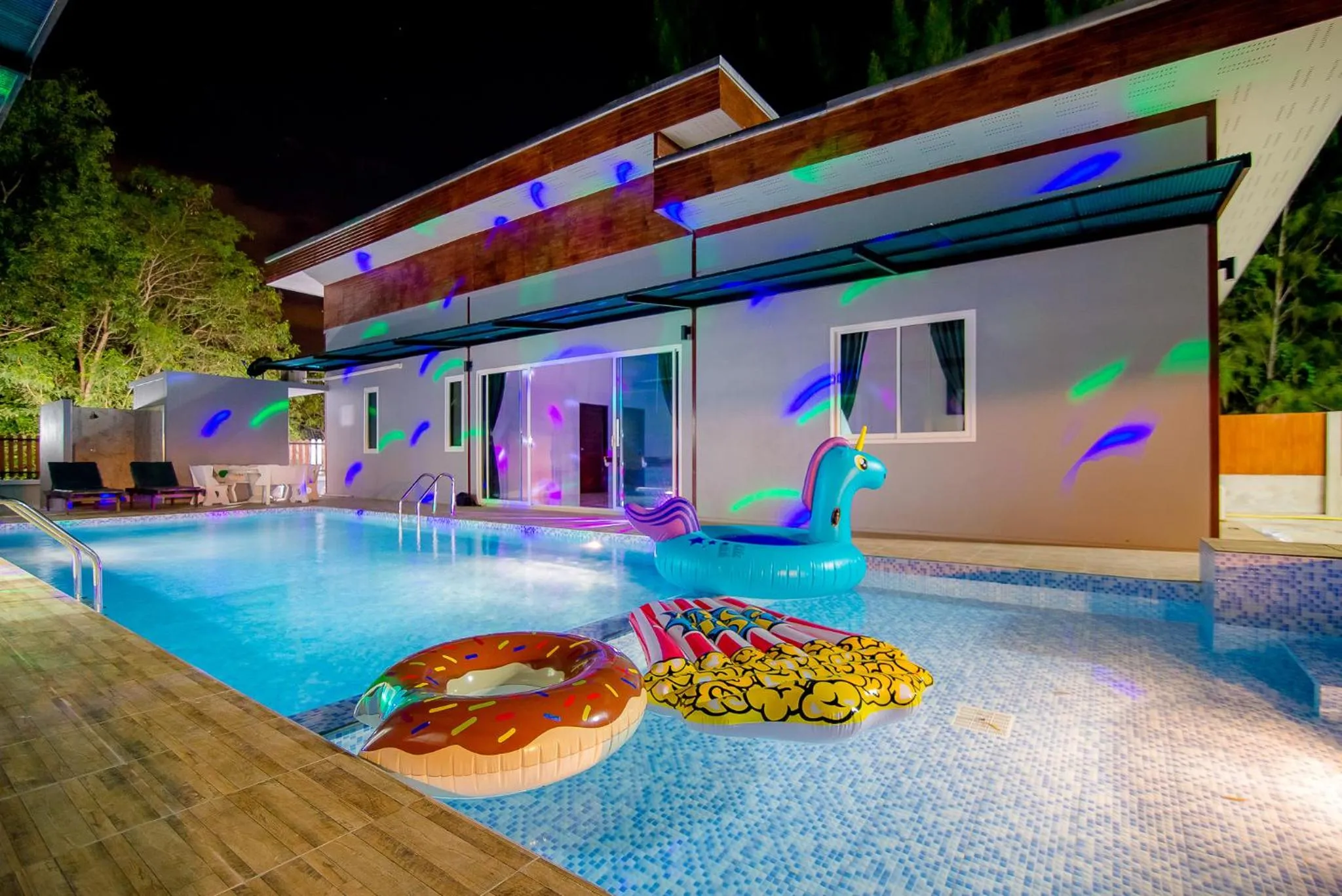 Property Building in Mondara Vacation Home