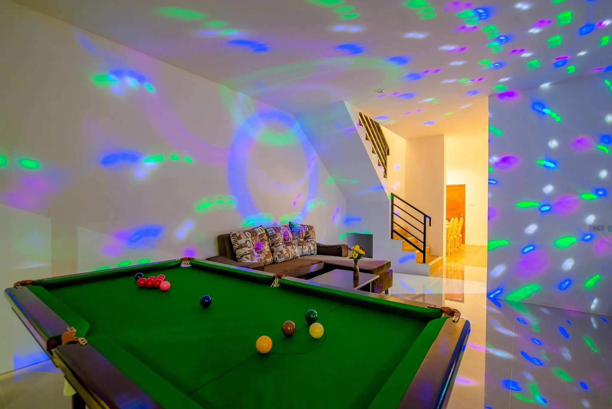 Billiards in Mondara Vacation Home